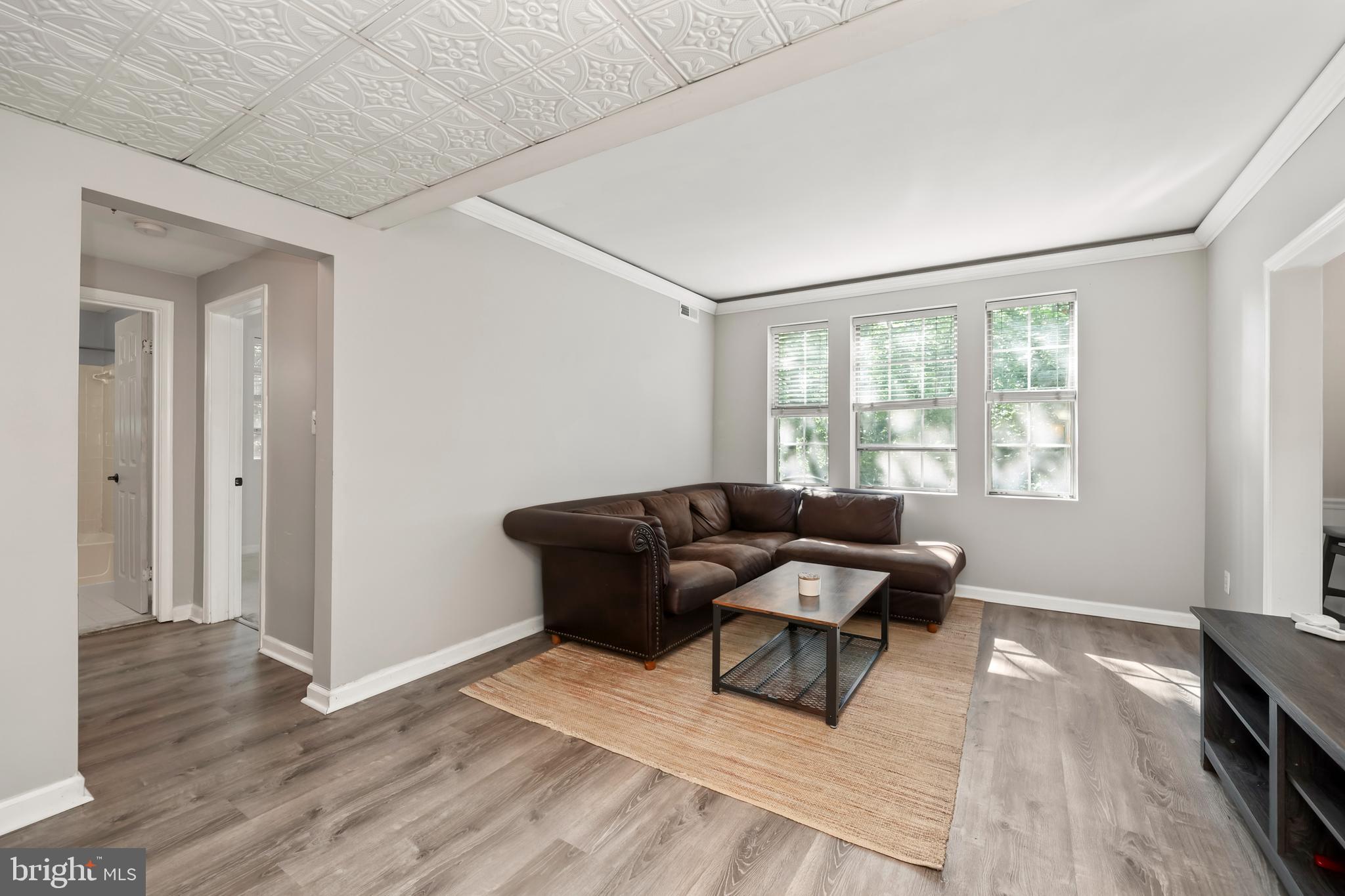 1802 KEY BOULEVARD 9482