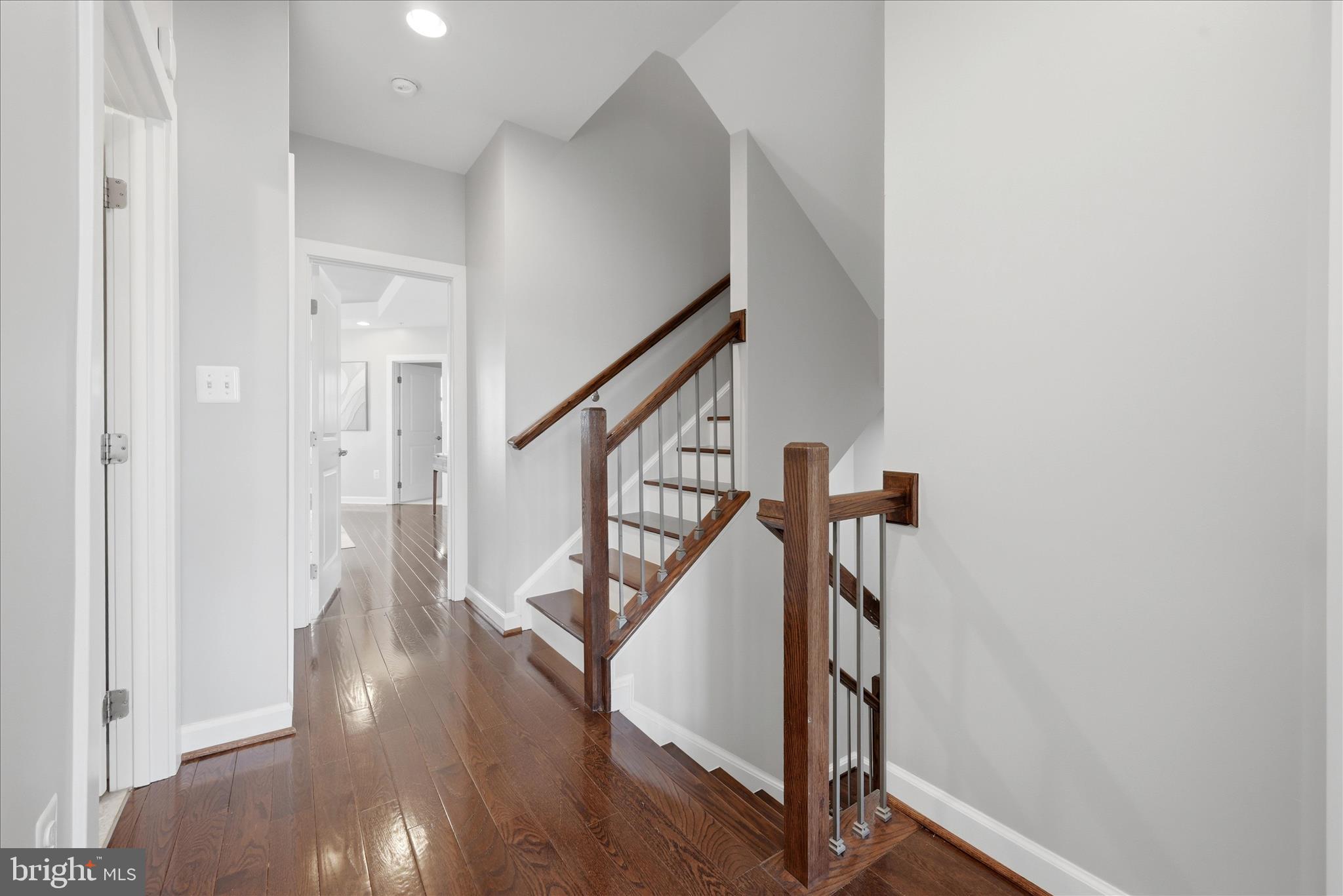 ONE LOUDOUN - Residential