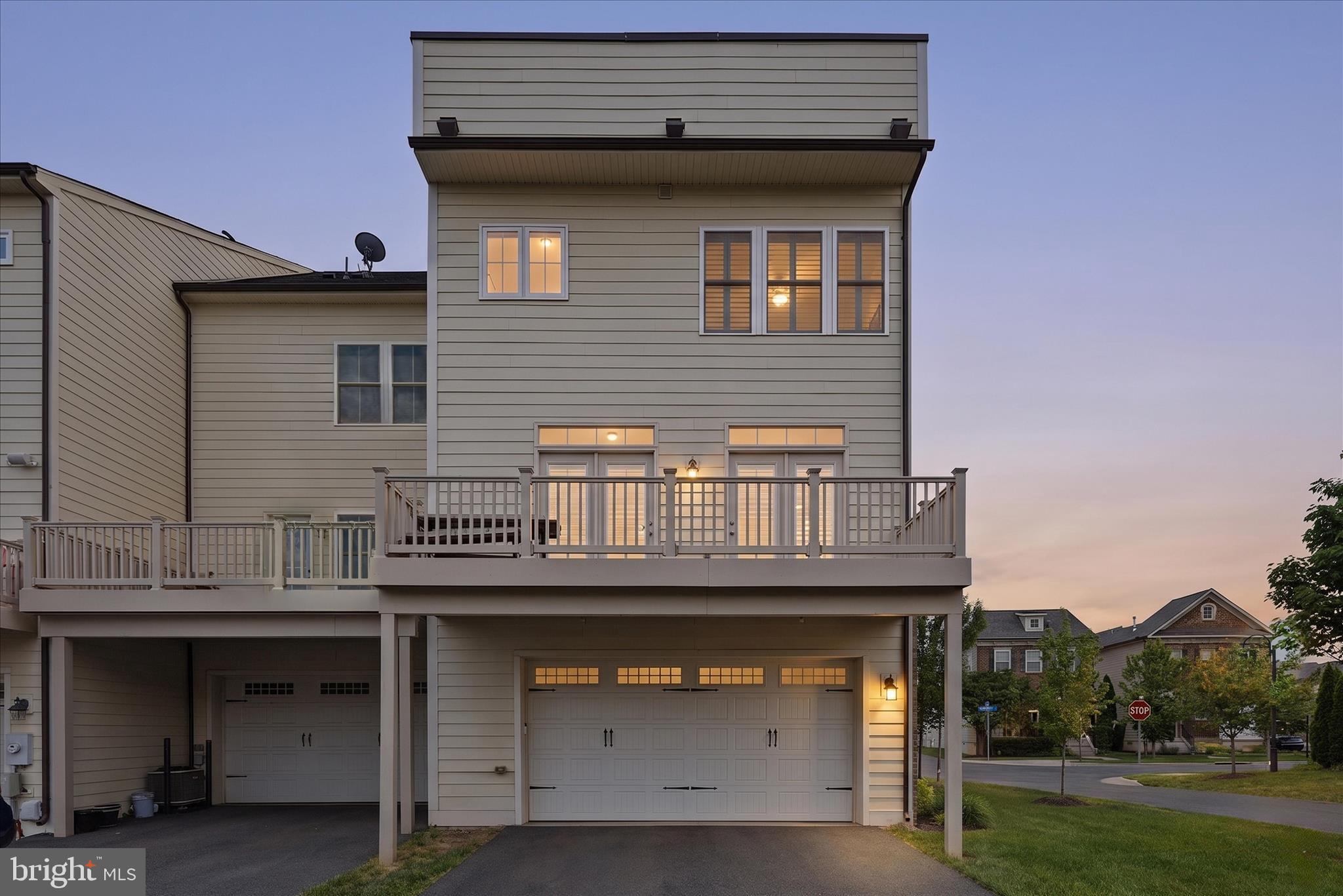 ONE LOUDOUN - Residential