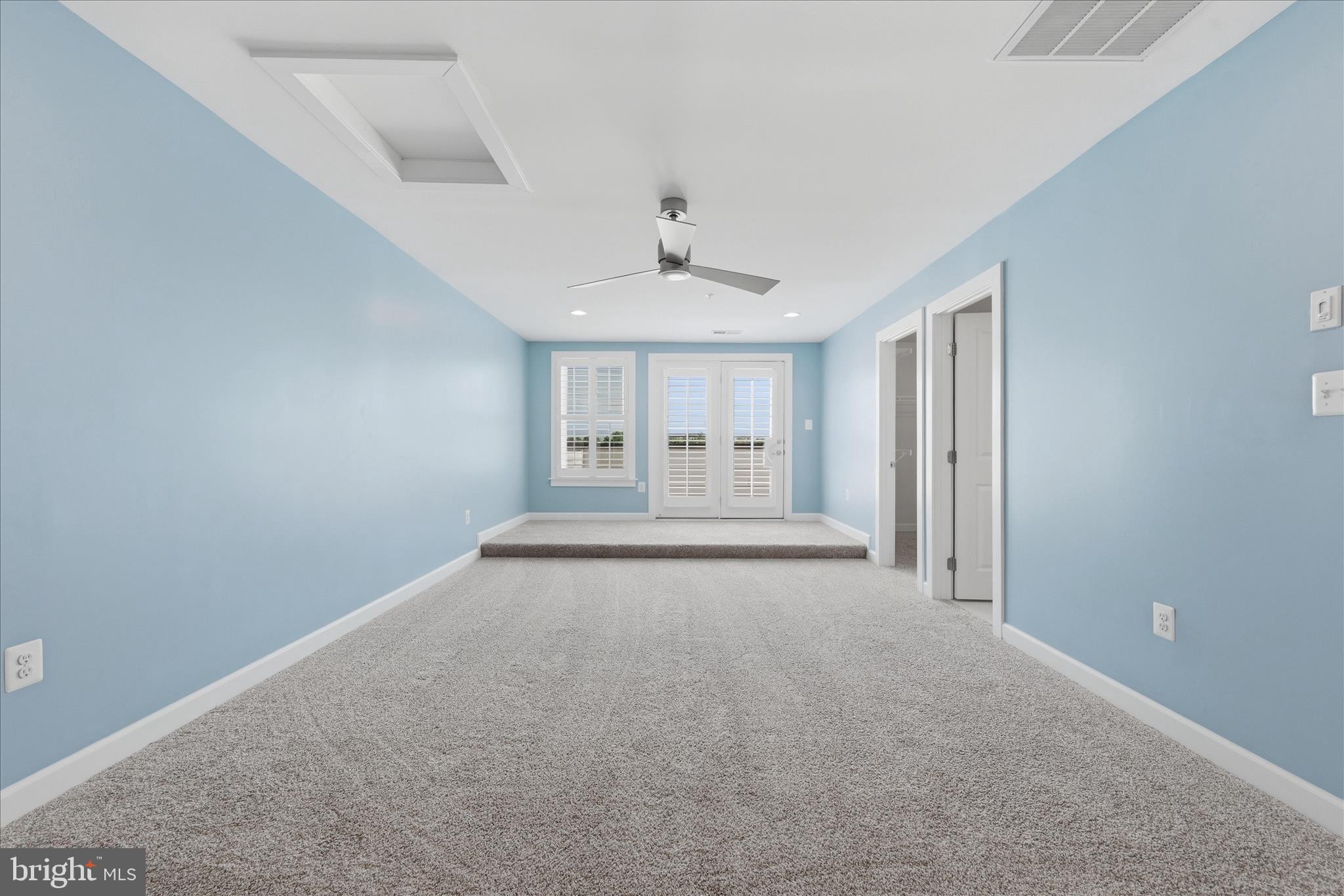 ONE LOUDOUN - Residential