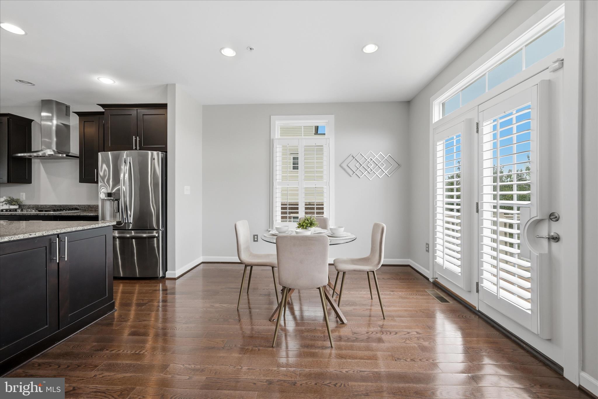 ONE LOUDOUN - Residential