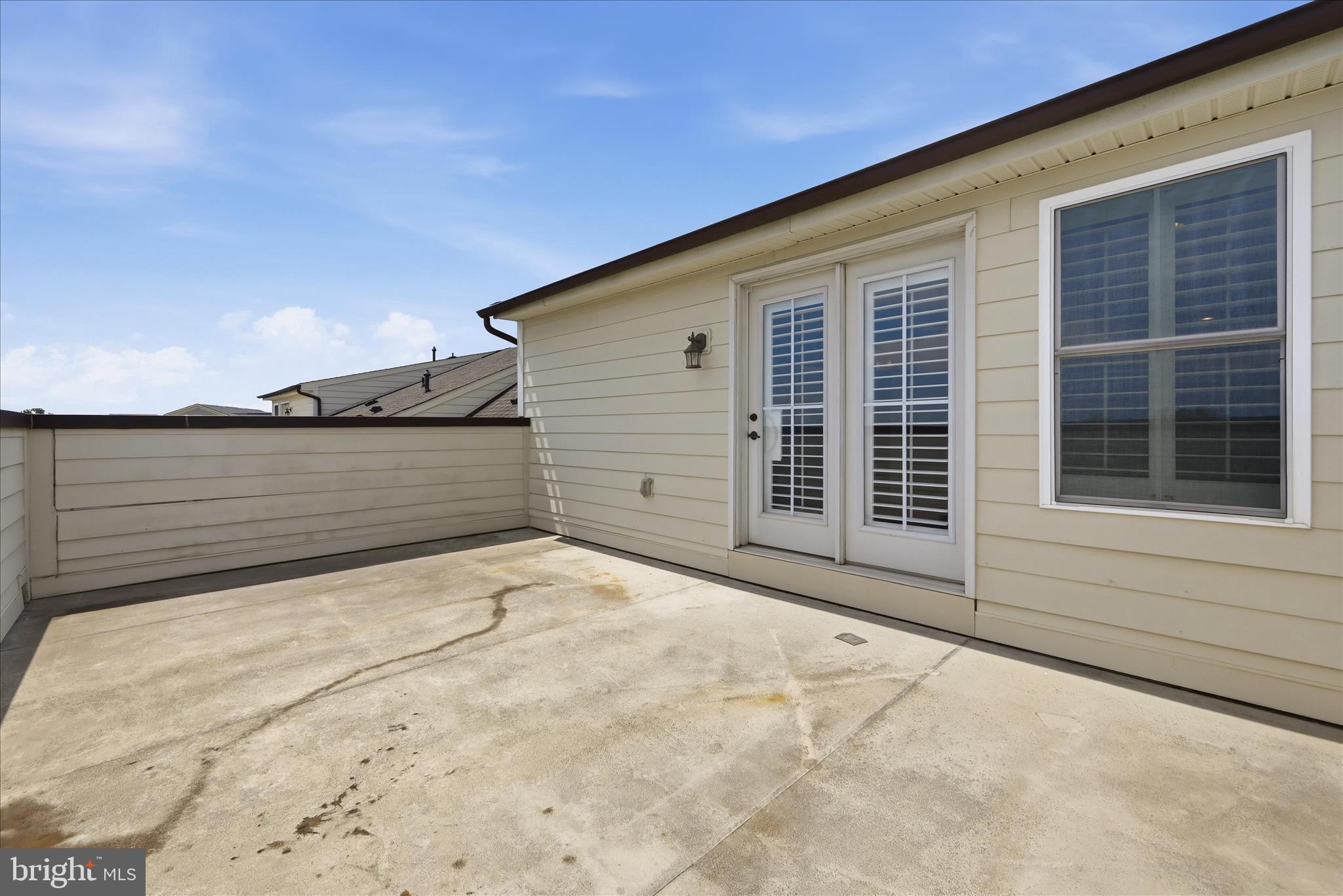 ONE LOUDOUN - Residential