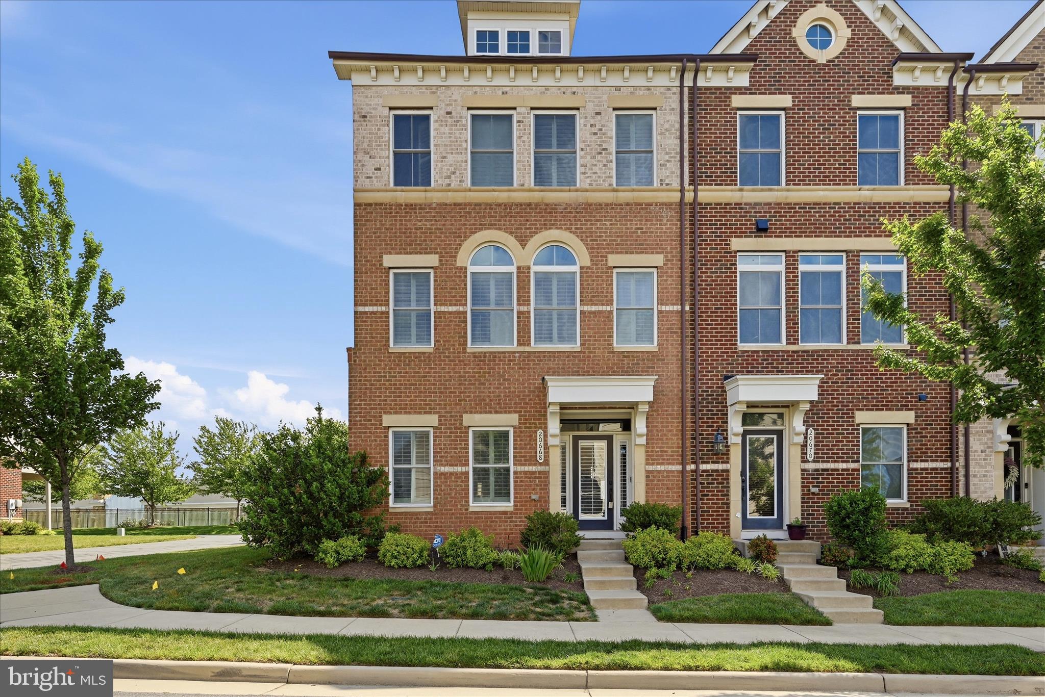 ONE LOUDOUN - Residential