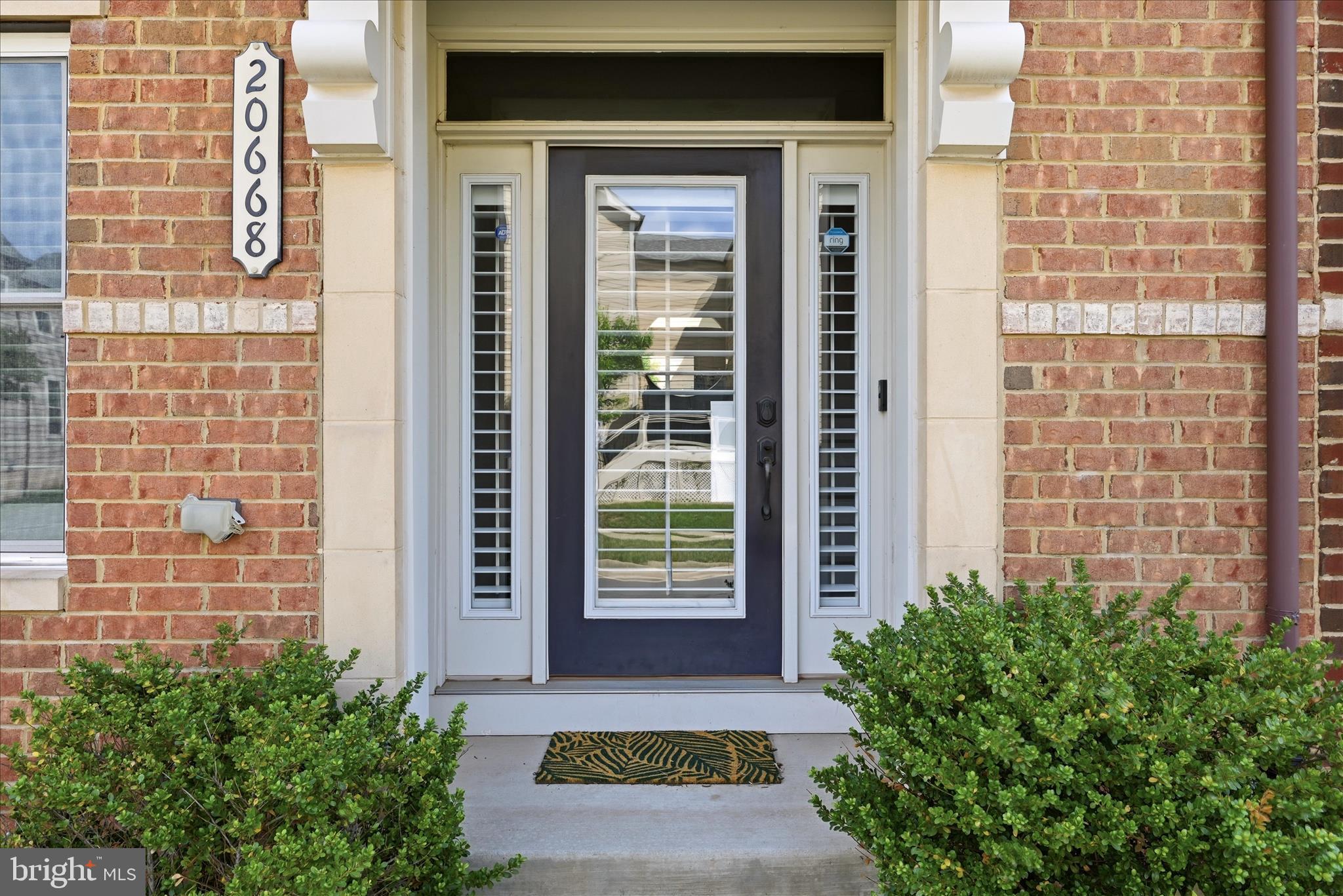ONE LOUDOUN - Residential