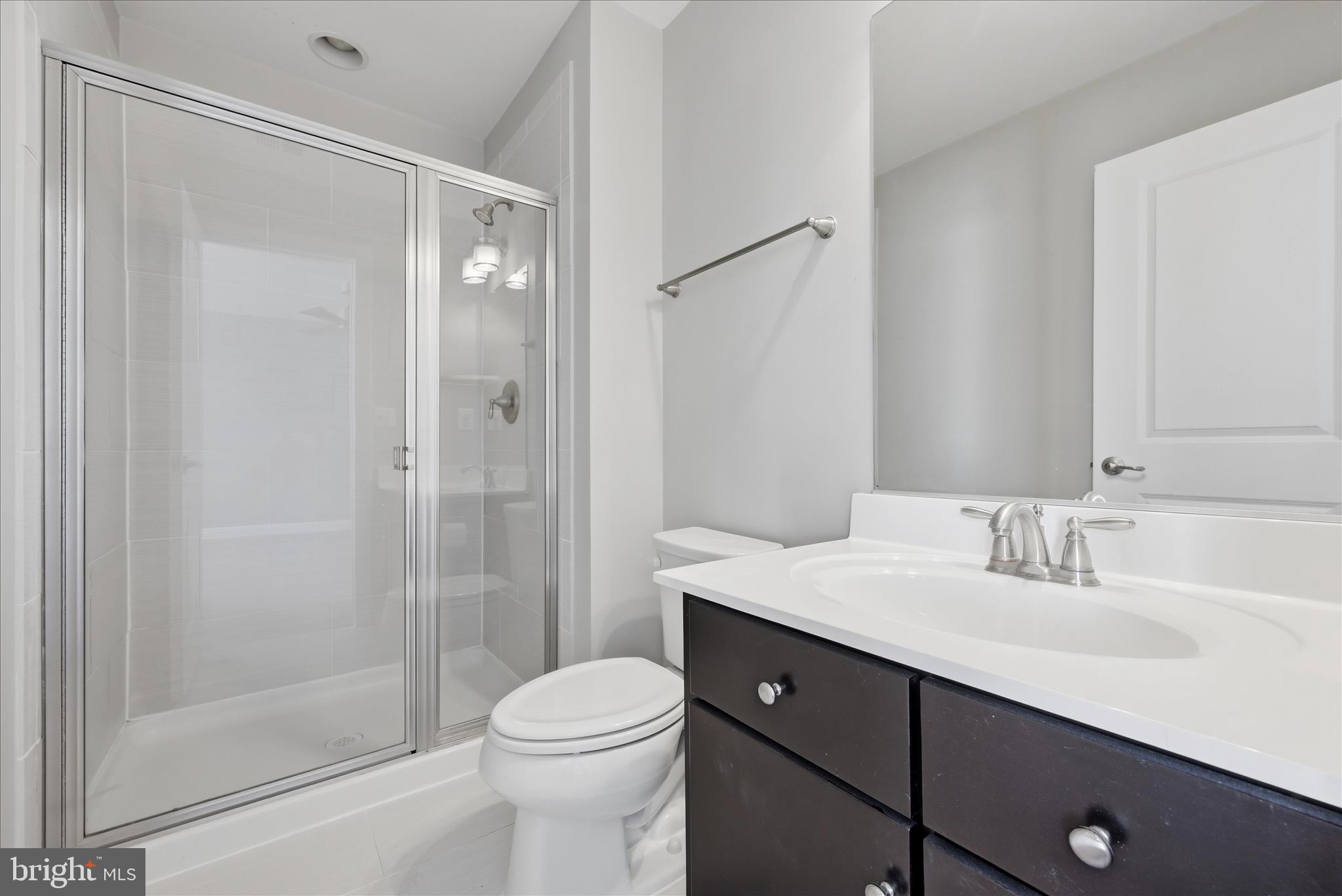 ONE LOUDOUN - Residential