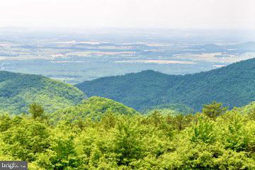 LURAY - Commercial Sale