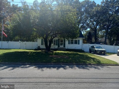 Photo of 15 18th Street, BURLINGTON, NJ 08016 (MLS # NJBL2097008)