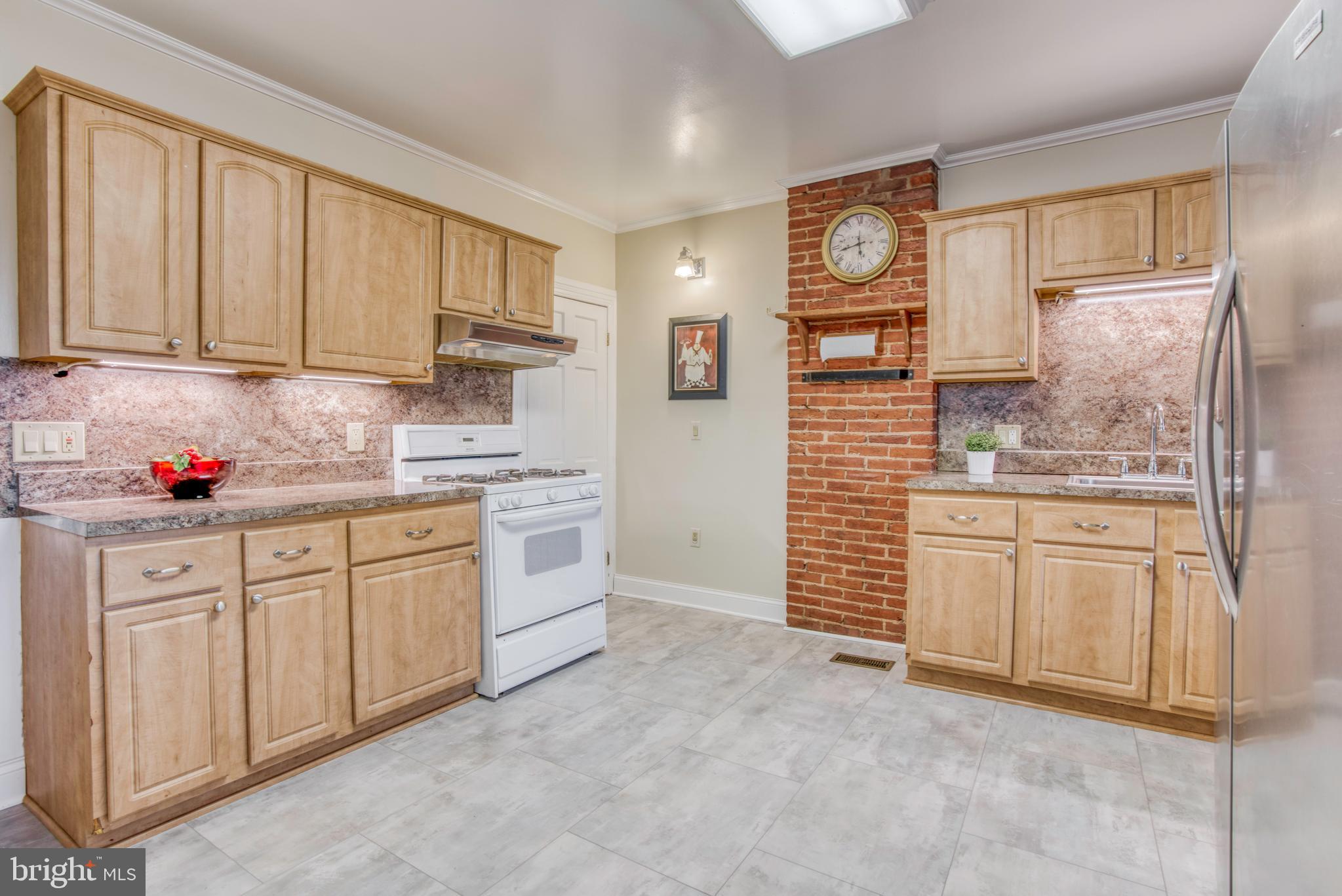 HAMPDEN HISTORIC DISTRICT - Residential