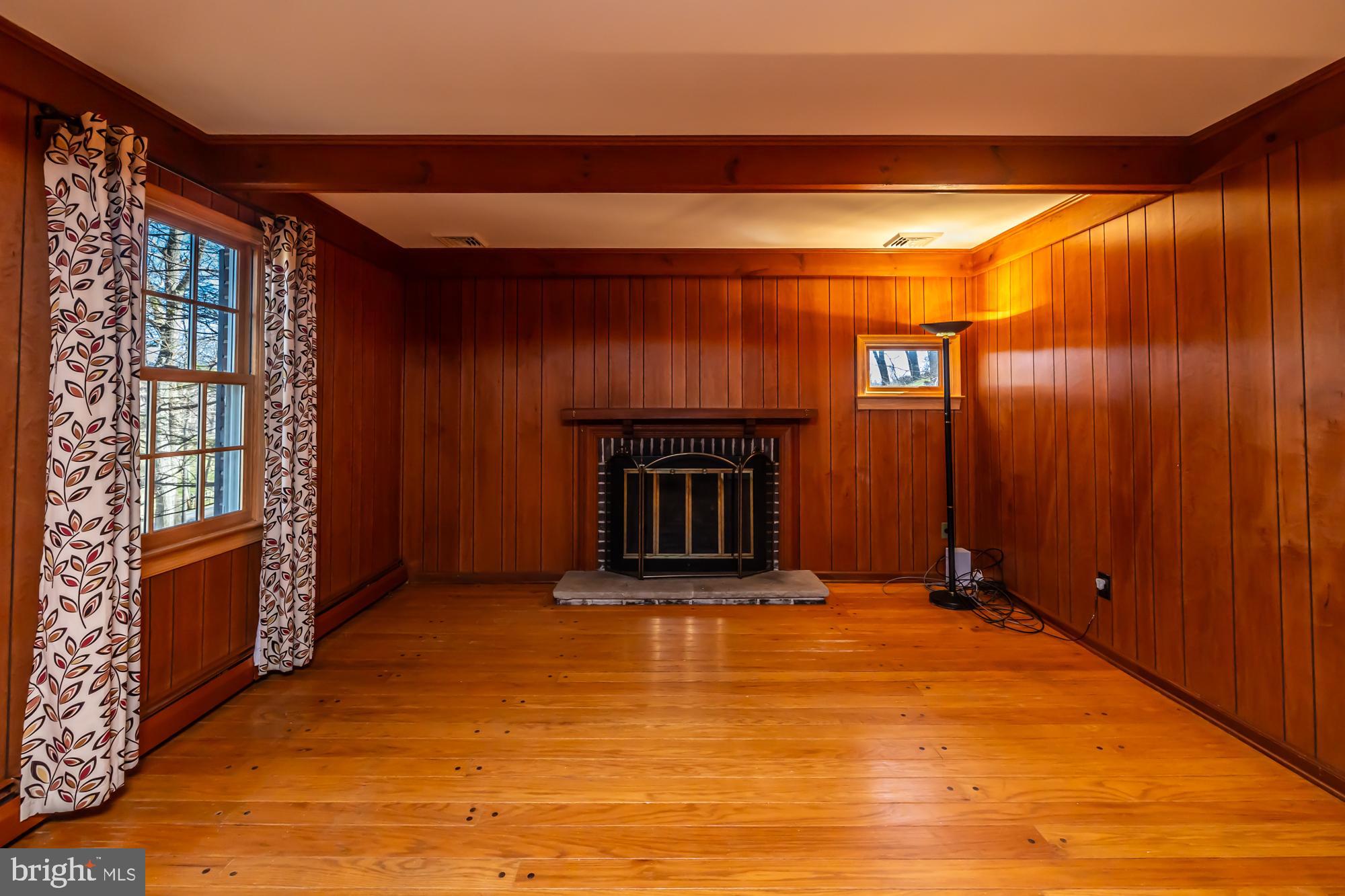 CHARTER CHASE - Residential