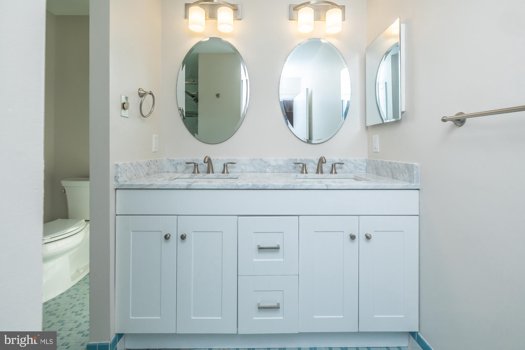 CHARTER CHASE - Residential