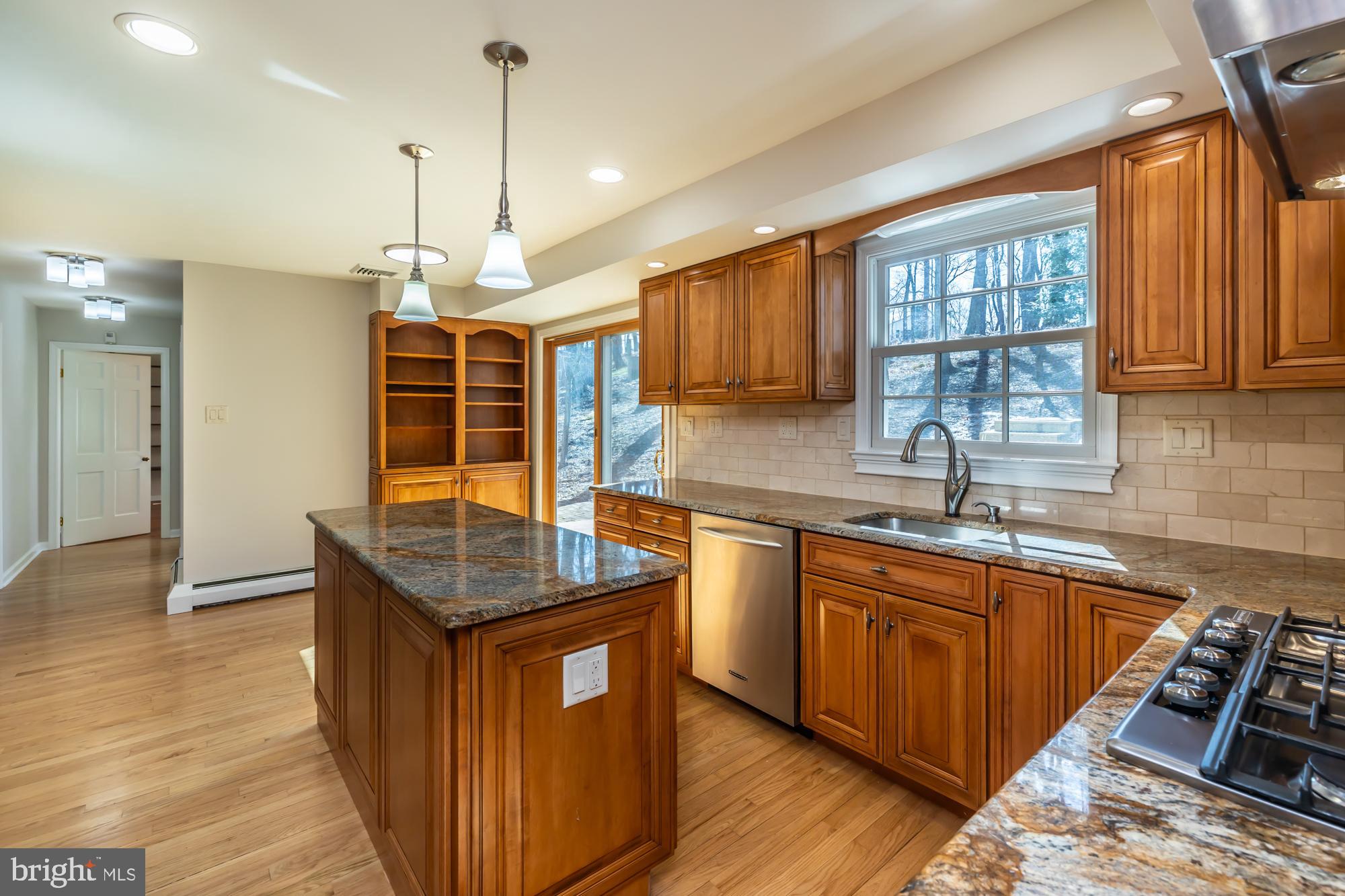 CHARTER CHASE - Residential