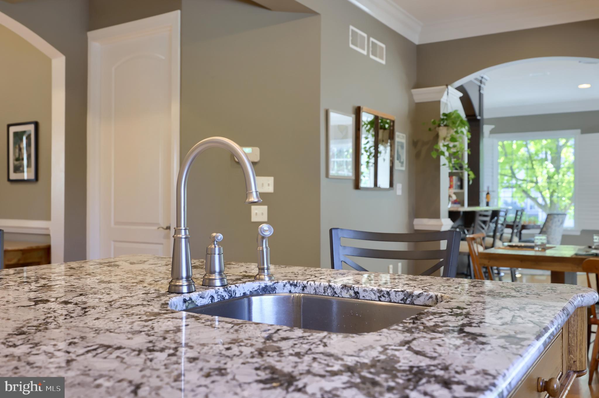 WELLESLEY MANOR - Residential