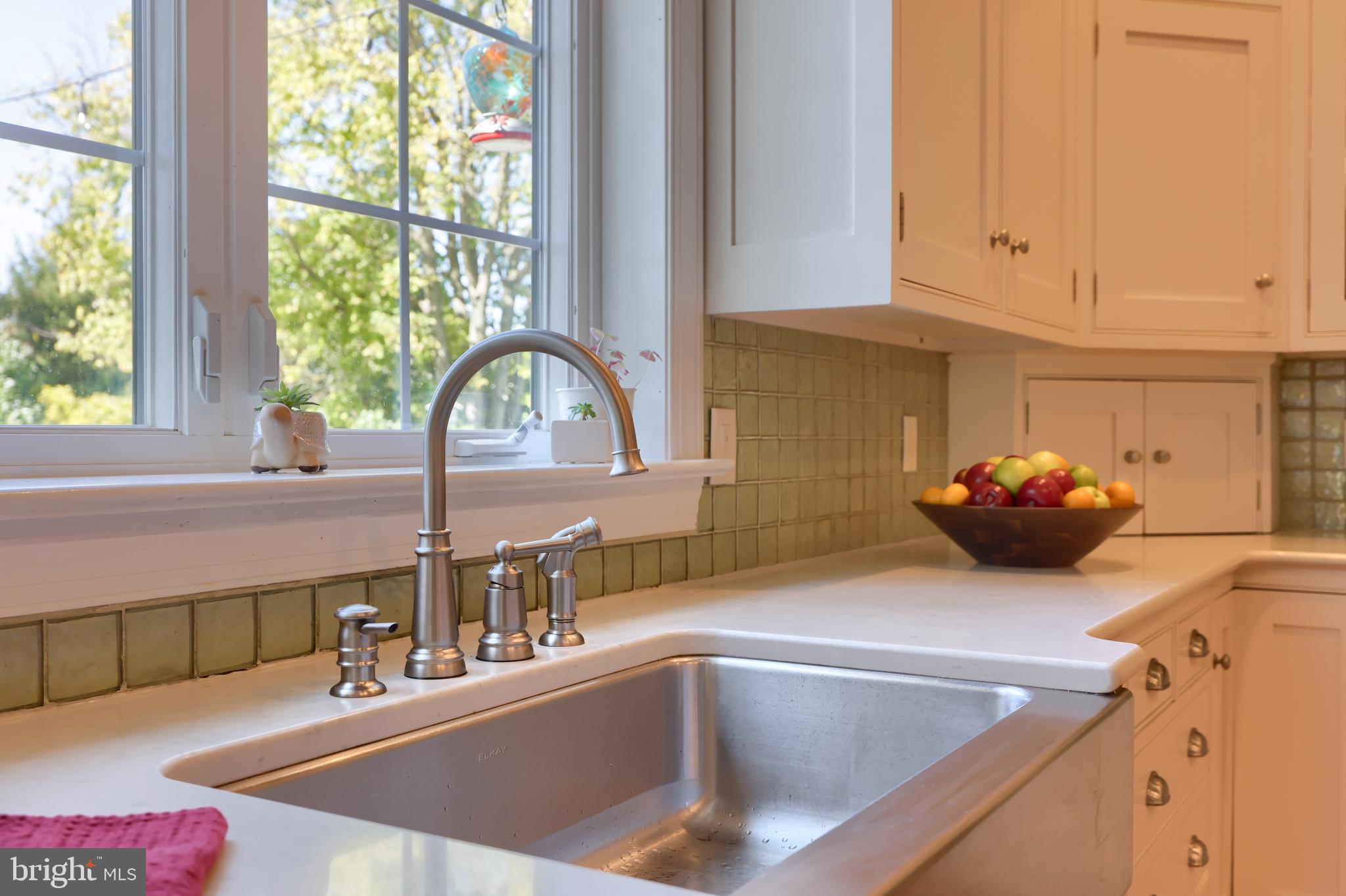 WELLESLEY MANOR - Residential