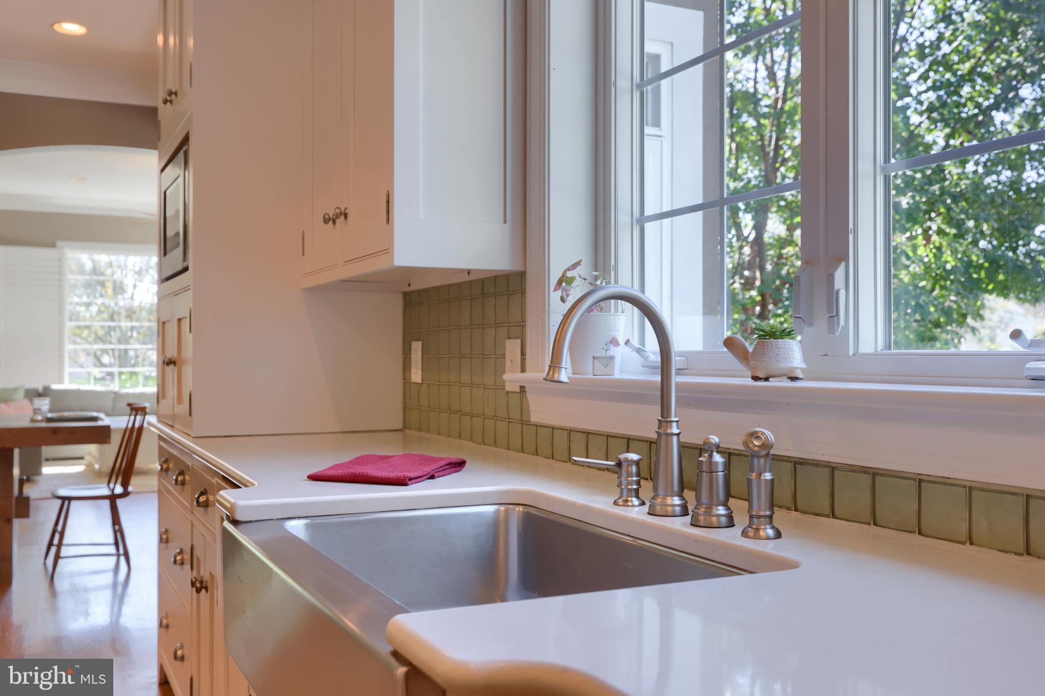 WELLESLEY MANOR - Residential