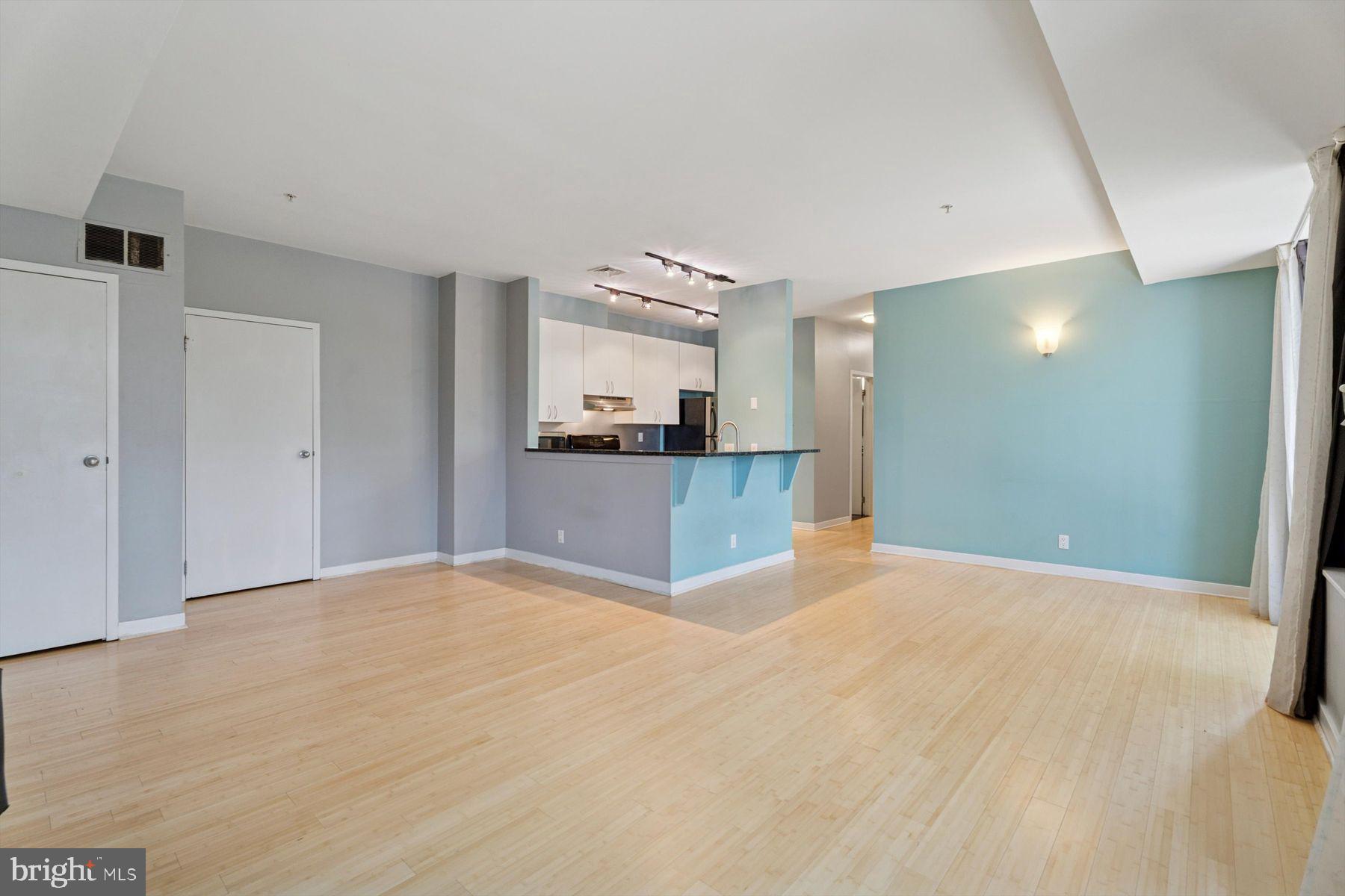 182 GAY STREET 301