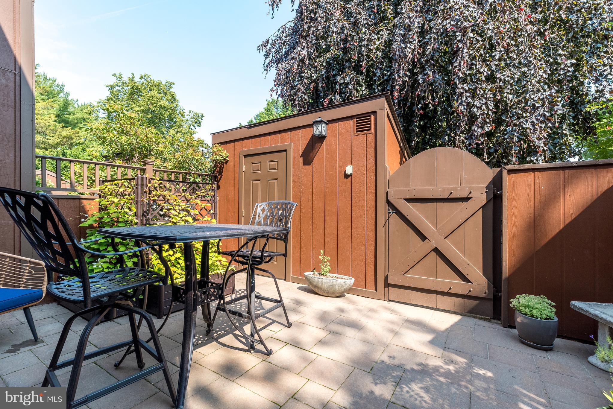 VILLAGE II - Residential