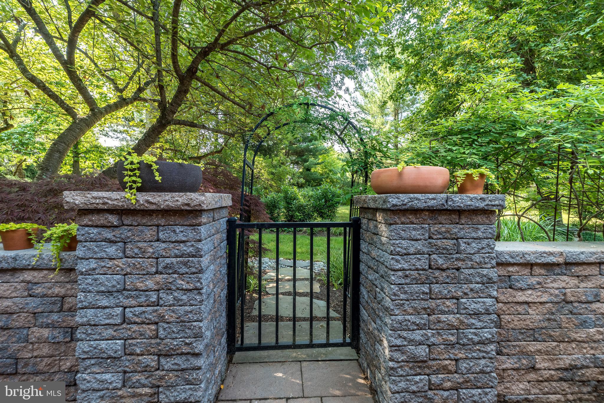 VILLAGE II - Residential