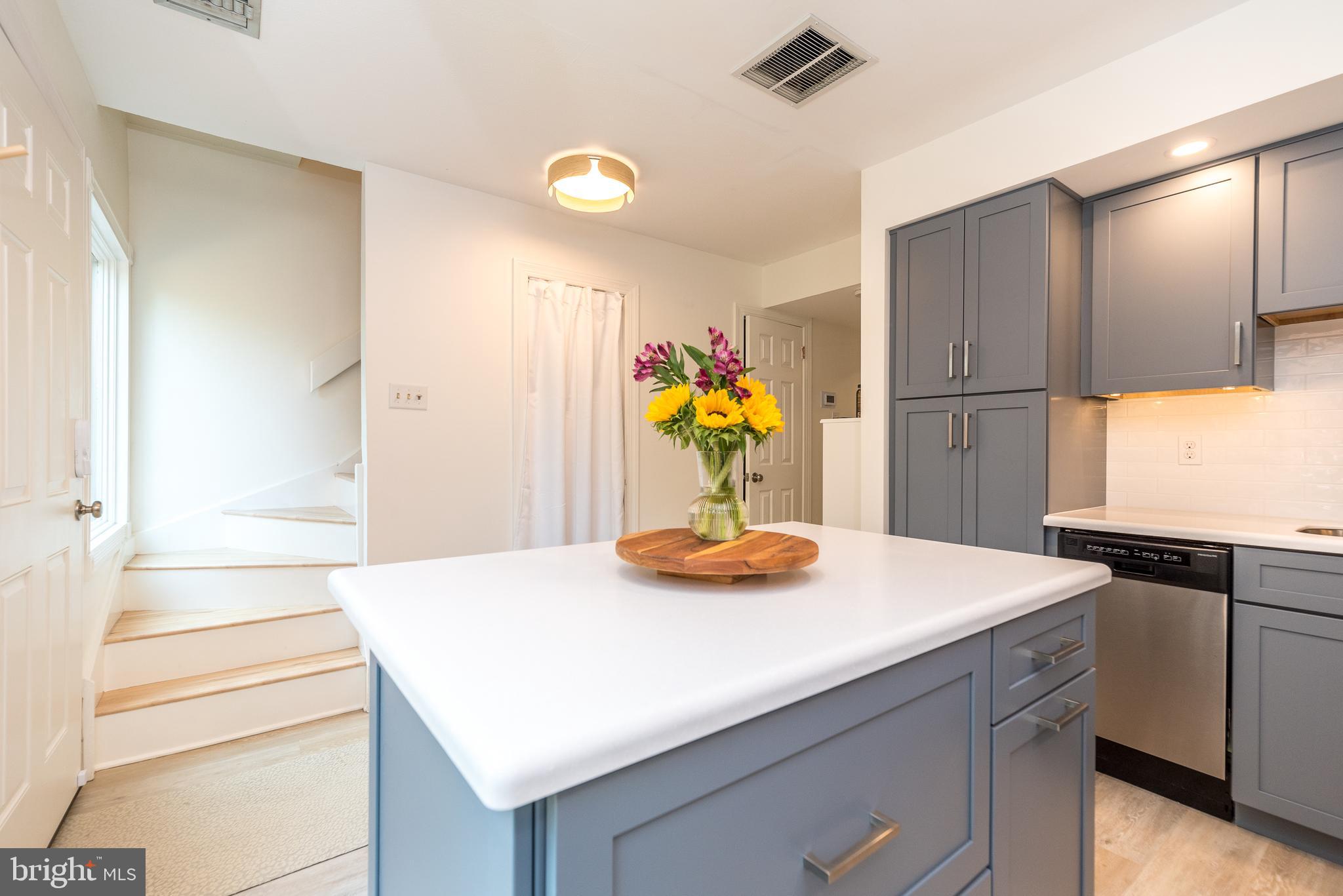 VILLAGE II - Residential