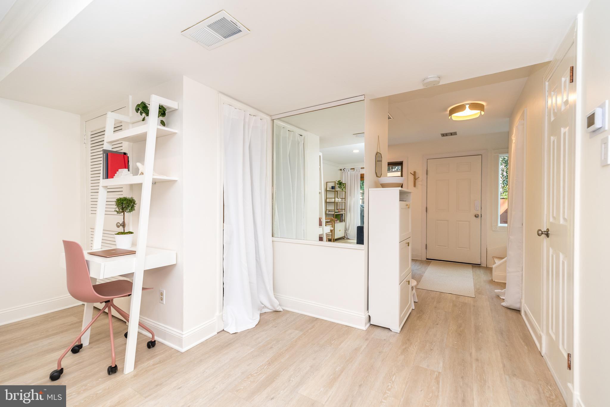 VILLAGE II - Residential