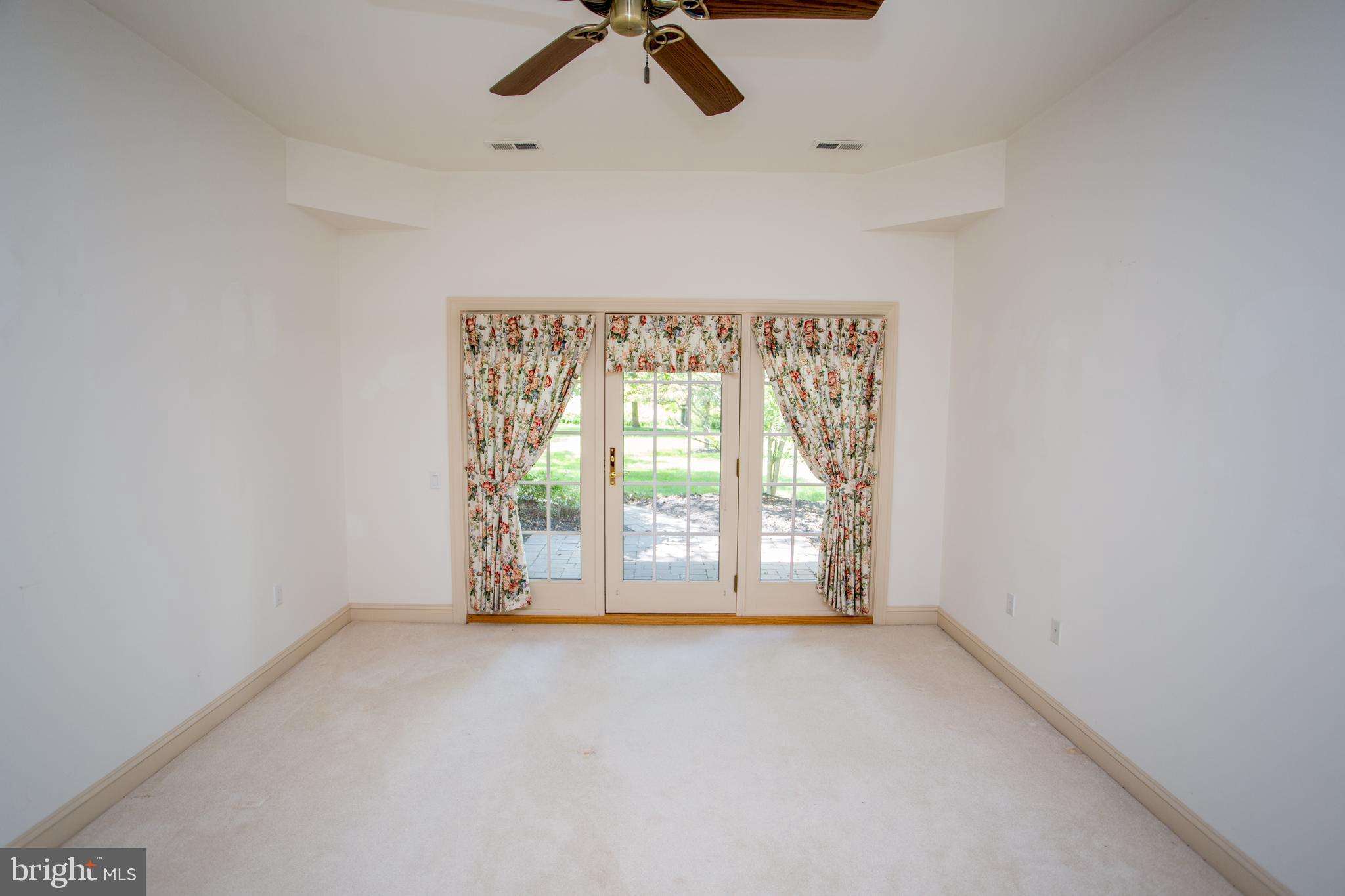 STONE RIDGE - Residential