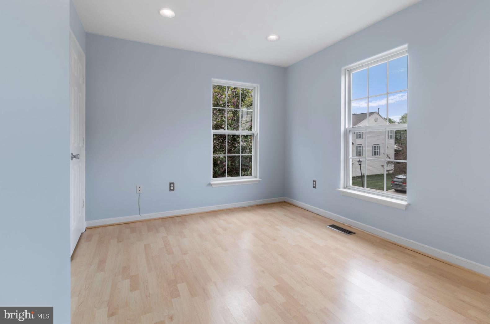 MANCHESTER FARM - Residential Lease