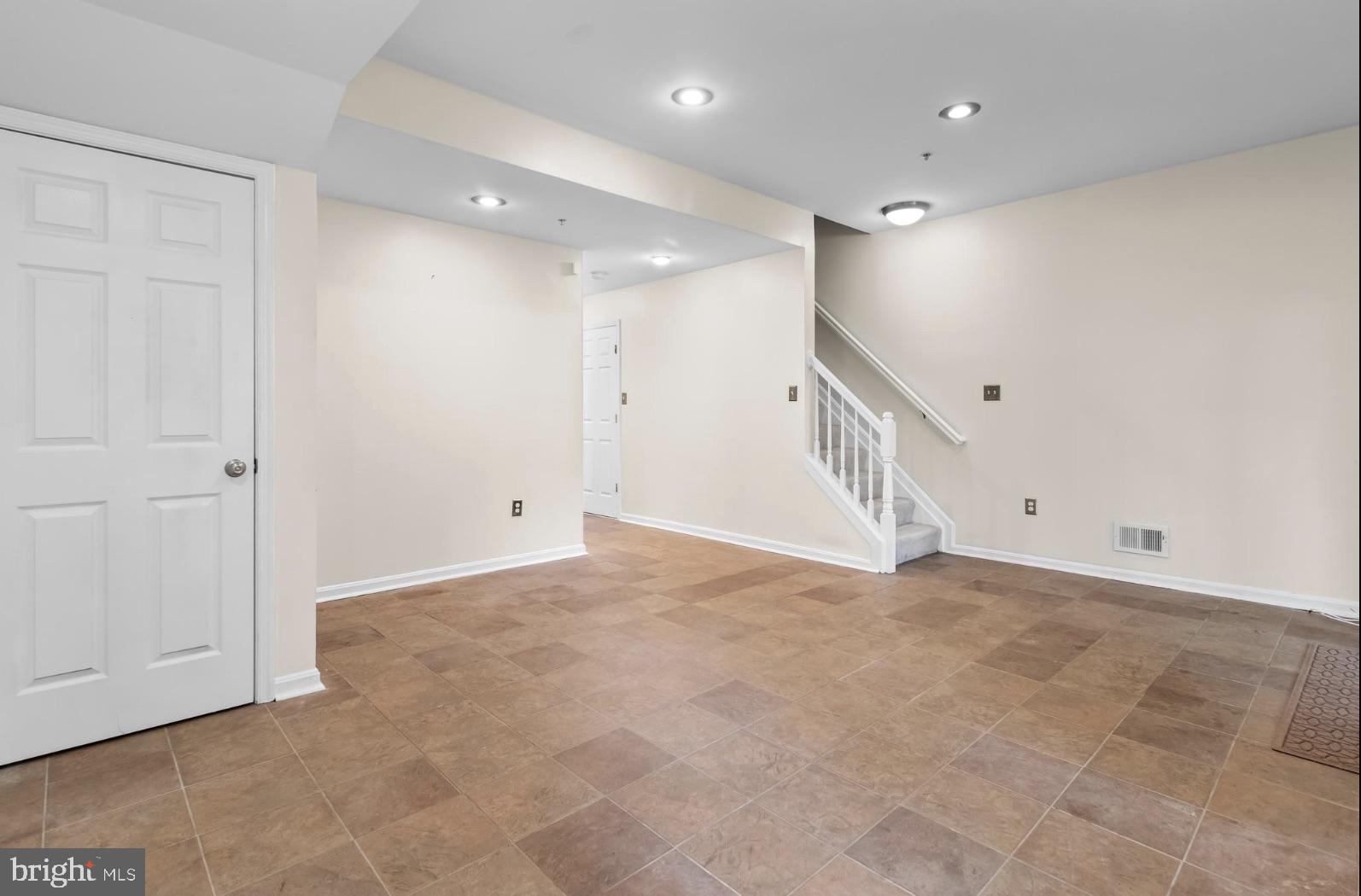 MANCHESTER FARM - Residential Lease