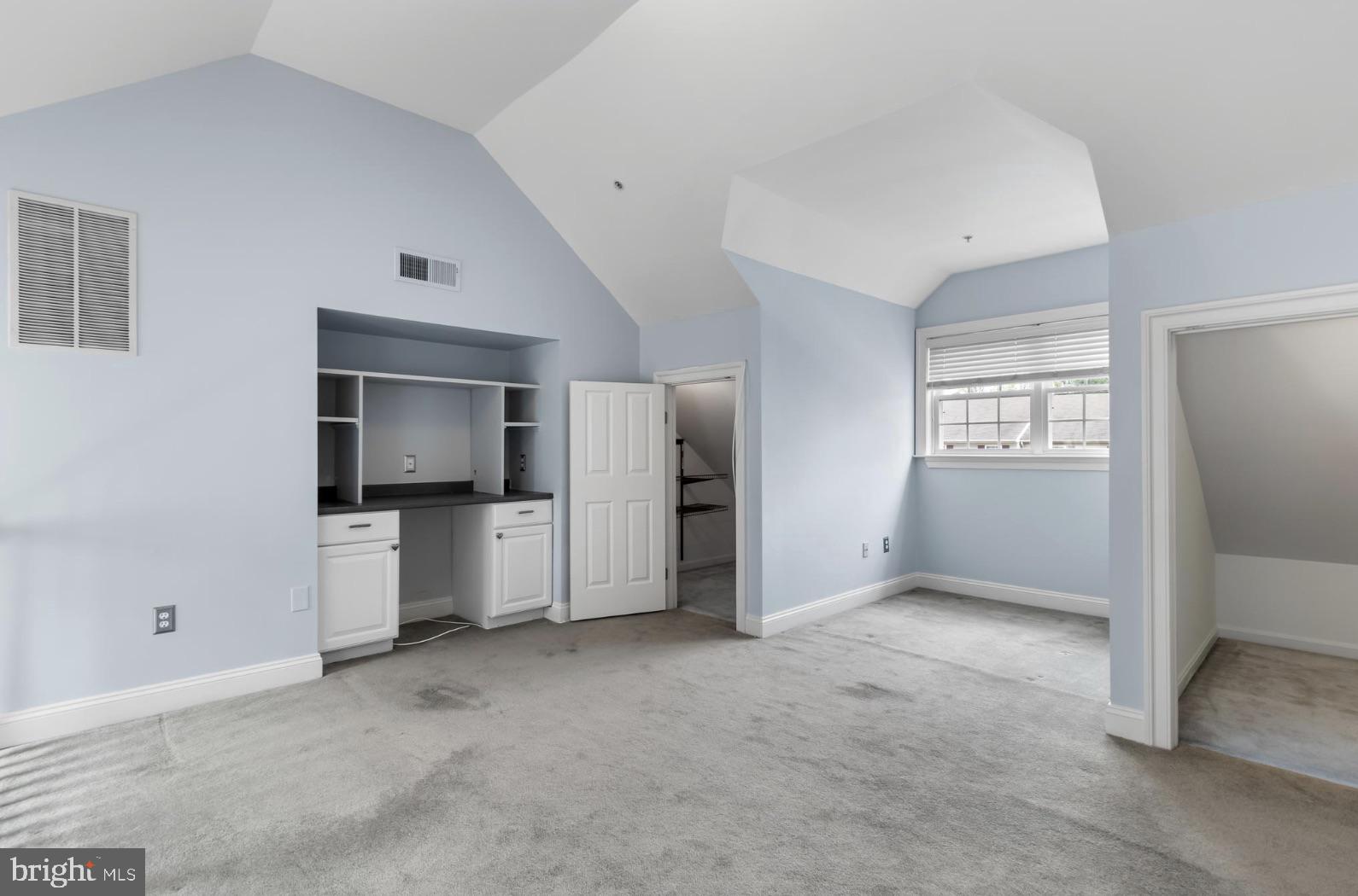 MANCHESTER FARM - Residential Lease