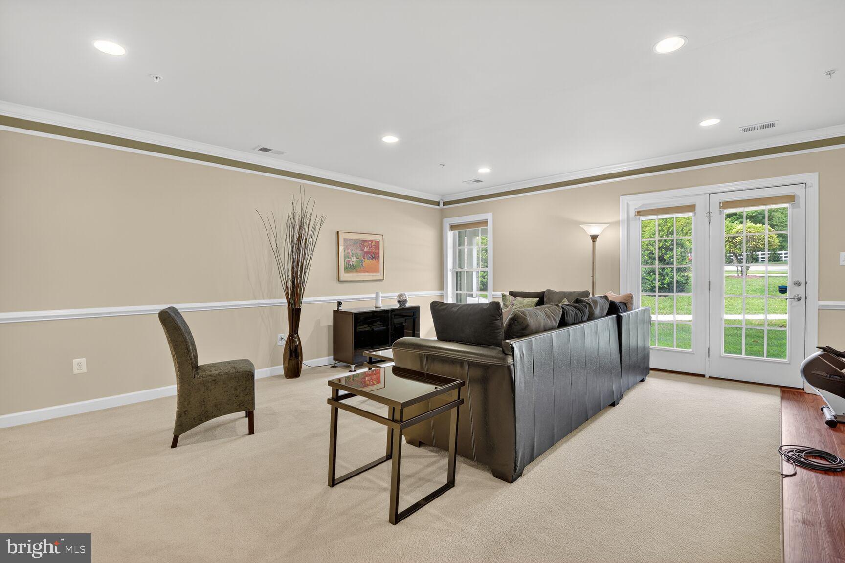 CROWN - Residential