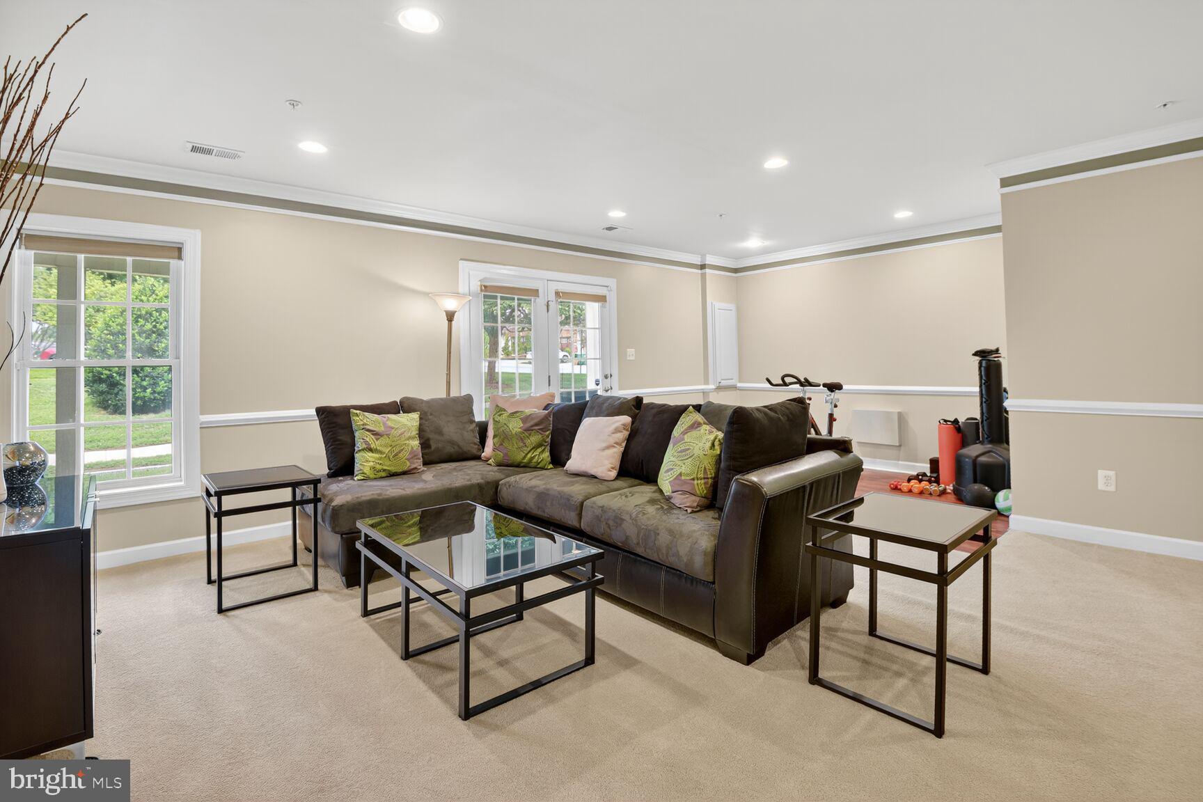 CROWN - Residential