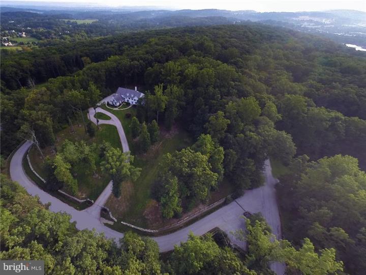 BLACKBERRY HILL - Residential