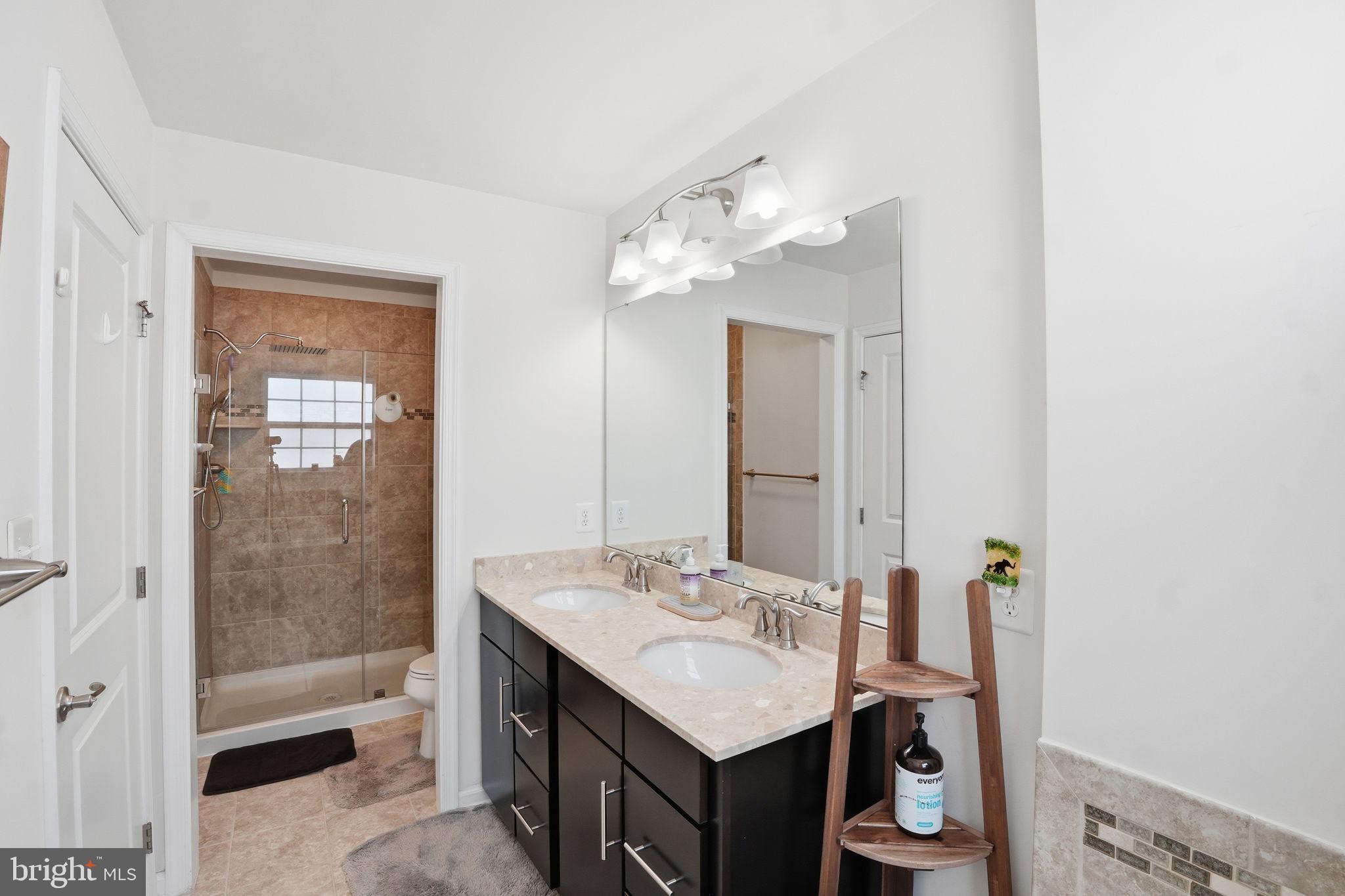 GREENBELT STATION - Residential