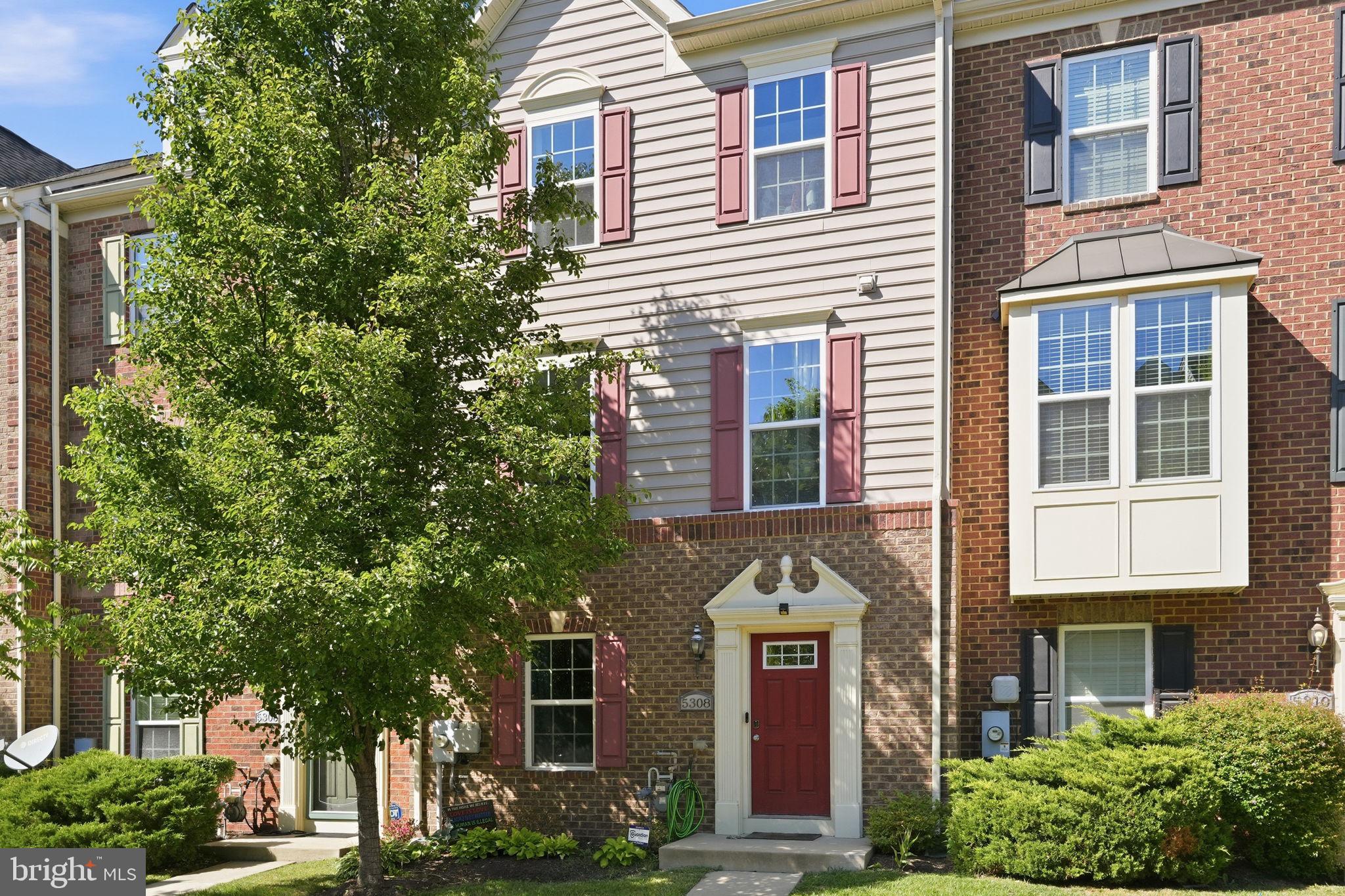 GREENBELT STATION - Residential