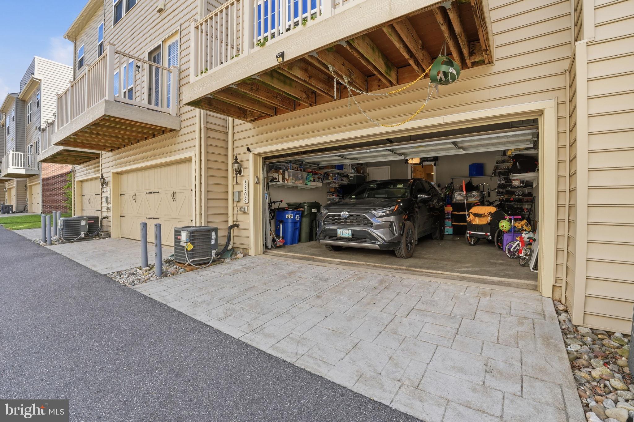 GREENBELT STATION - Residential