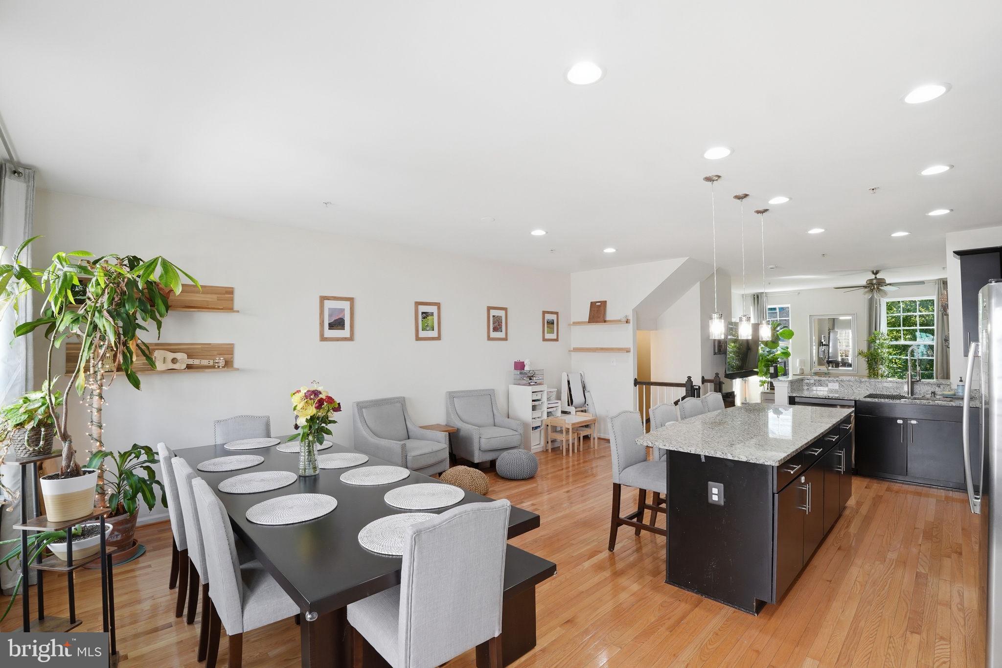 GREENBELT STATION - Residential