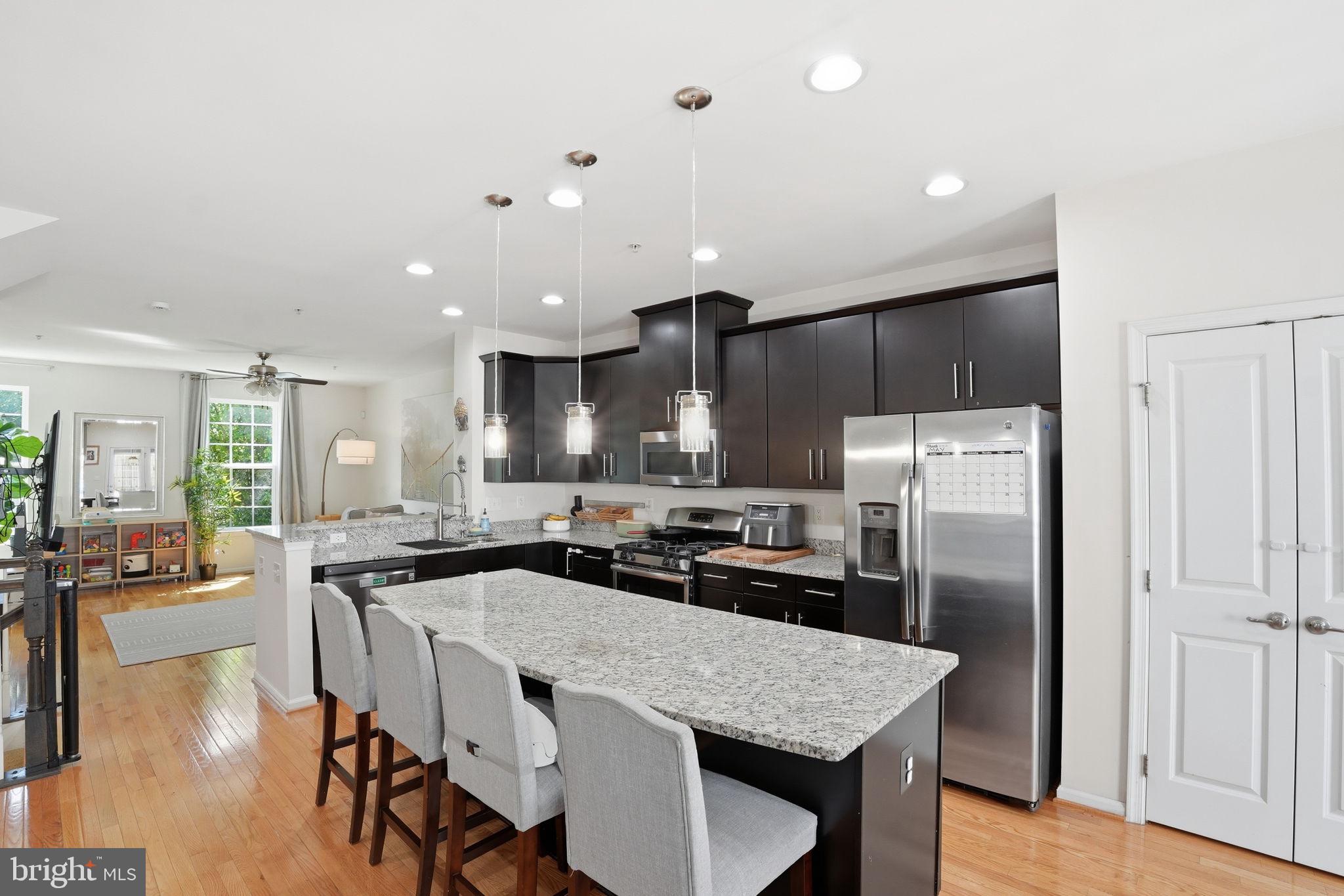 GREENBELT STATION - Residential