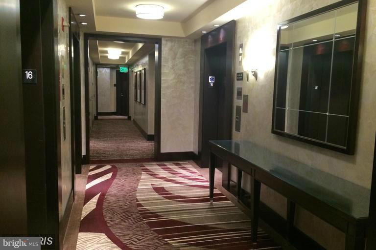 THE WATERVIEW - Residential Lease