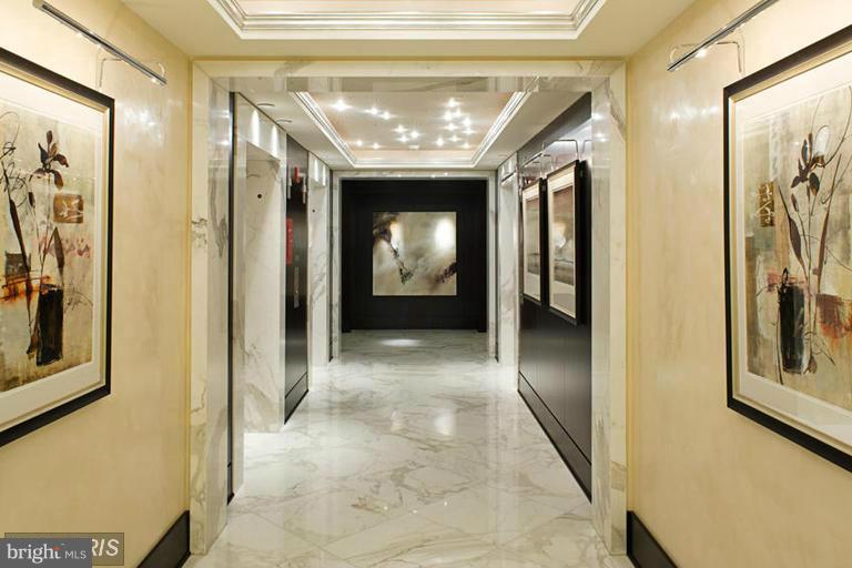 THE WATERVIEW - Residential Lease