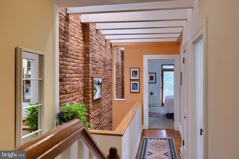 Photo of 633 W CHESTNUT ST, LANCASTER, PA 17603 (MLS # PALA2034610)