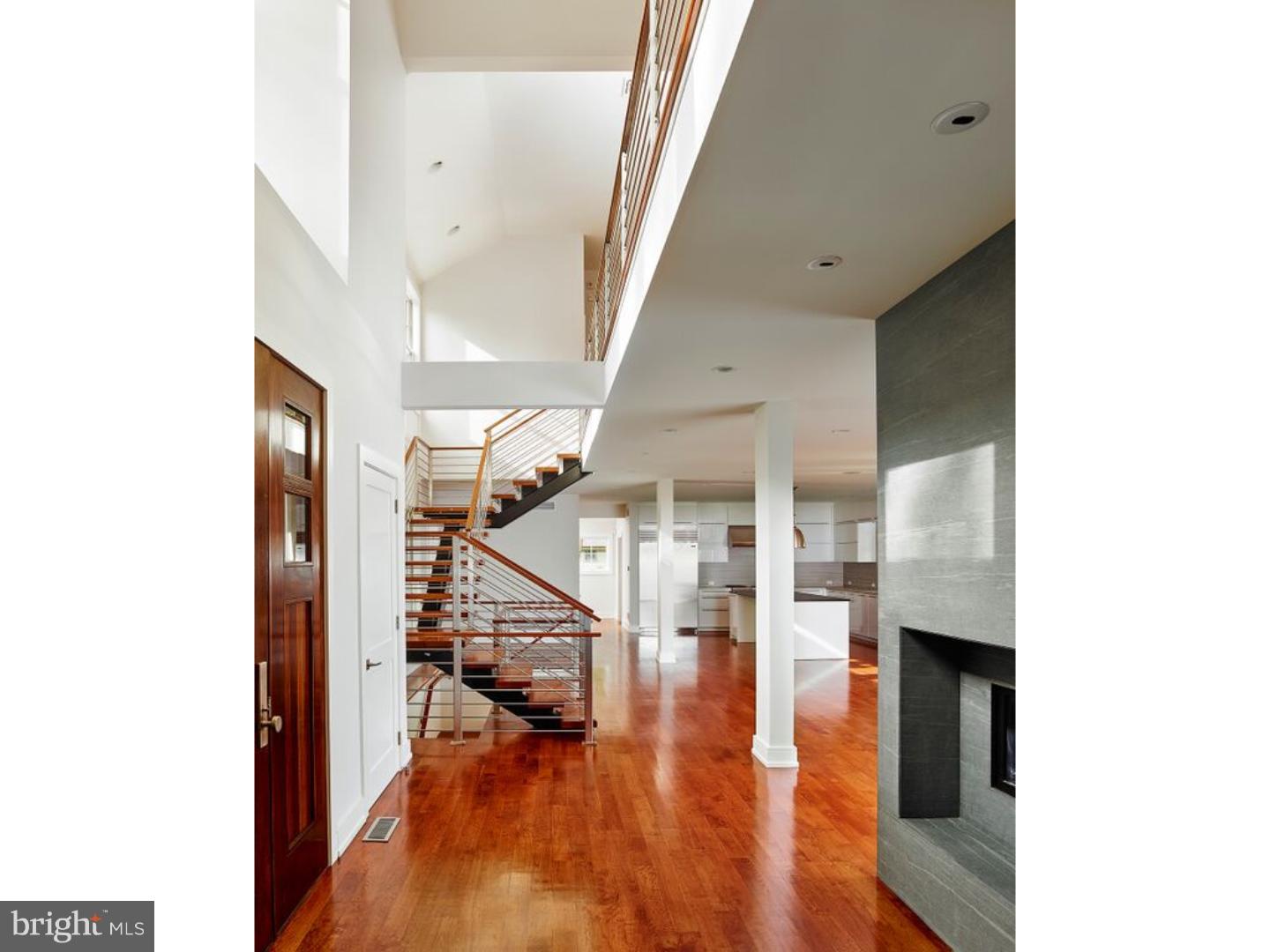 CHESTNUT HILL - Residential