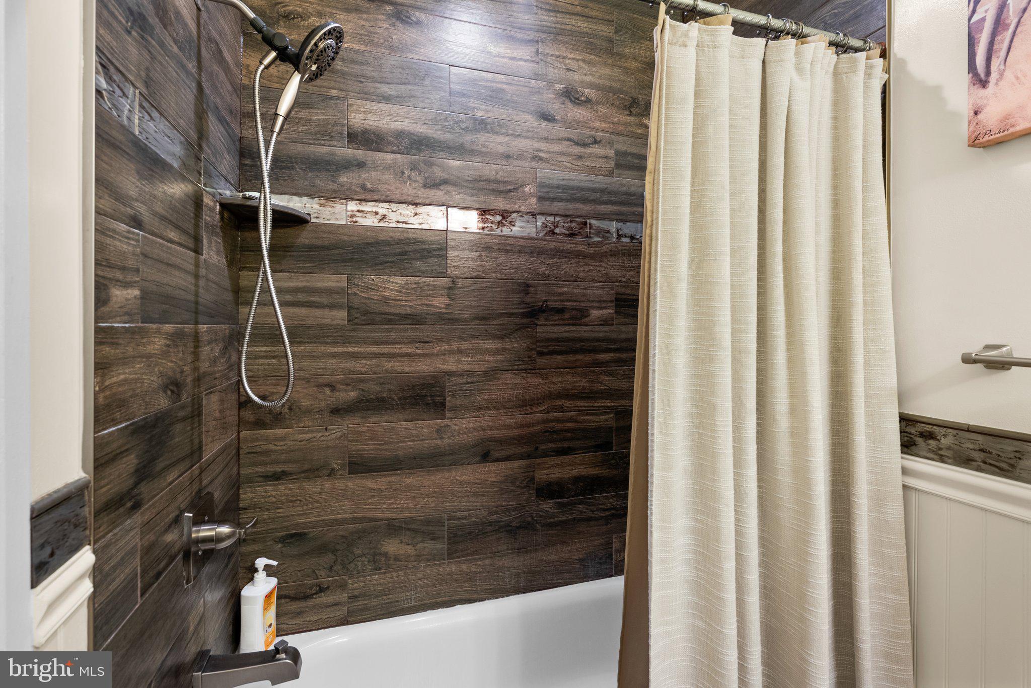 GERMANTOWN VIEW - Residential