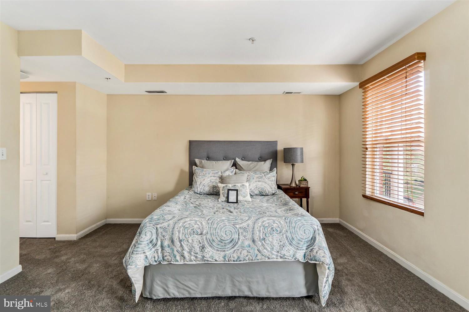 ATHENA SQUARE - Residential