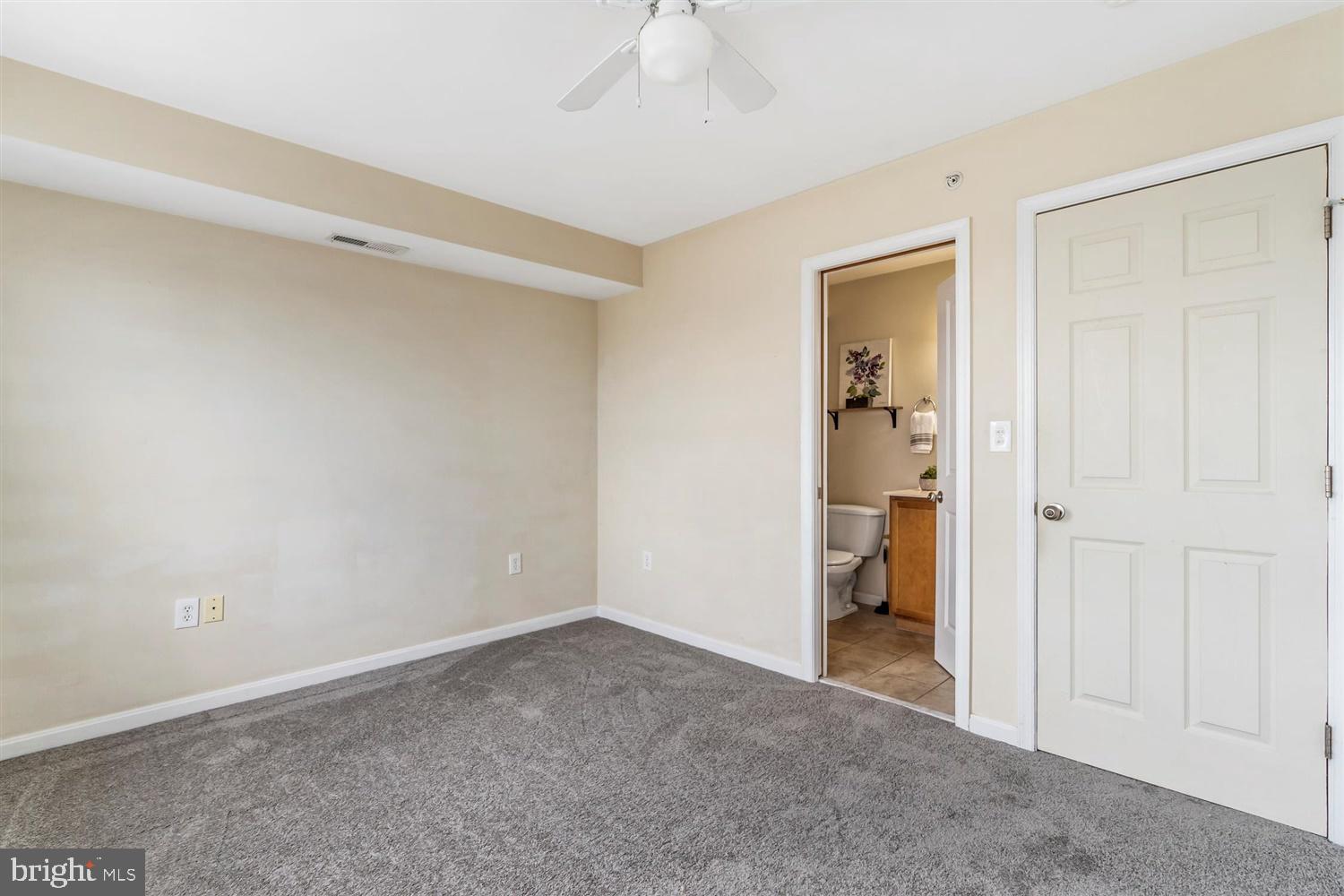 ATHENA SQUARE - Residential