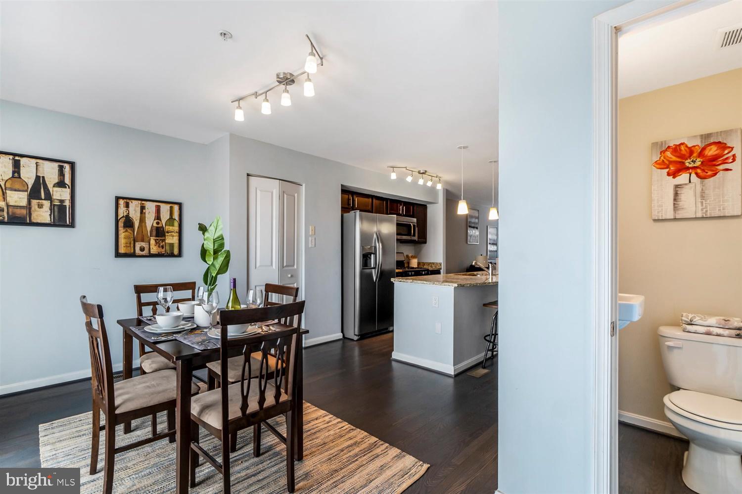 ATHENA SQUARE - Residential