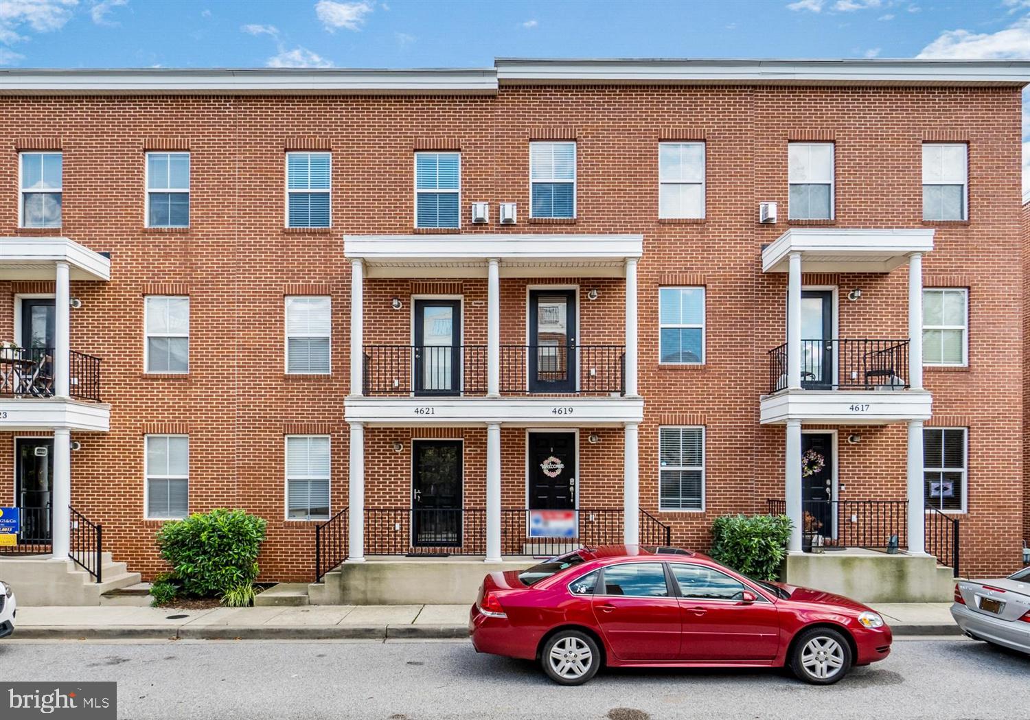 ATHENA SQUARE - Residential