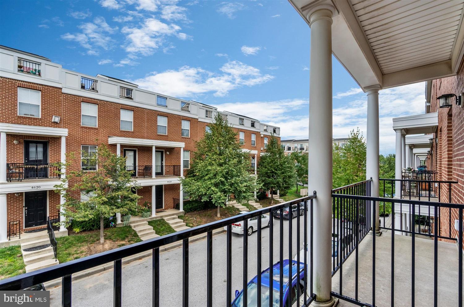 ATHENA SQUARE - Residential