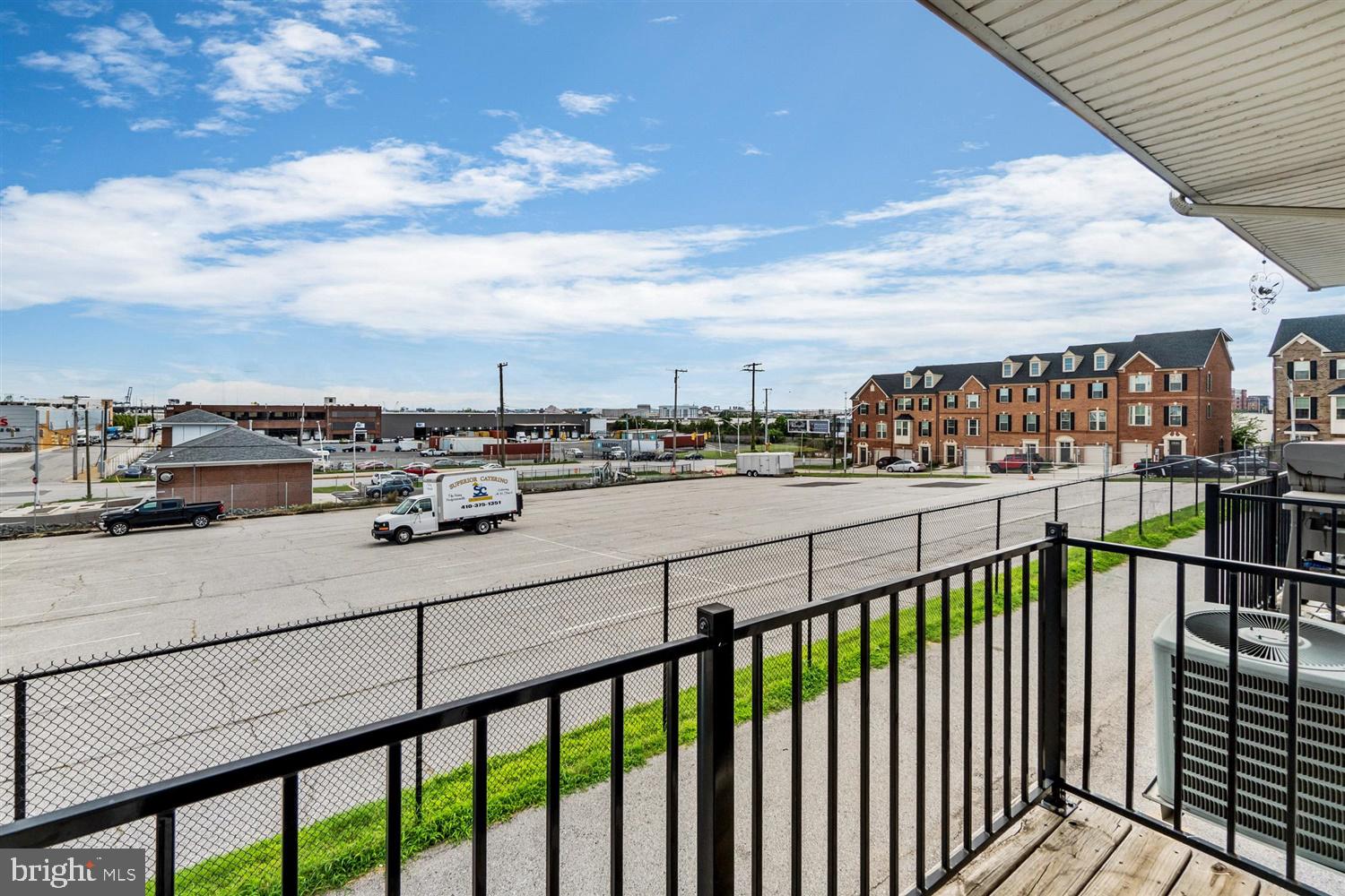 ATHENA SQUARE - Residential