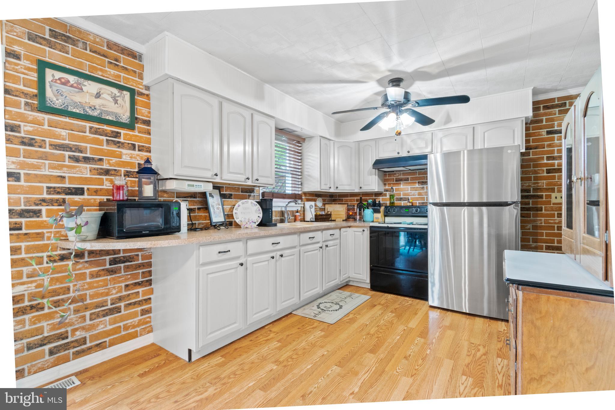 CLEAR SPRINGS ESTATES - Residential