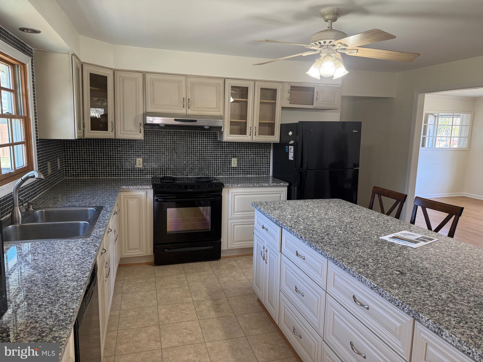 CHURCH HILL - Residential