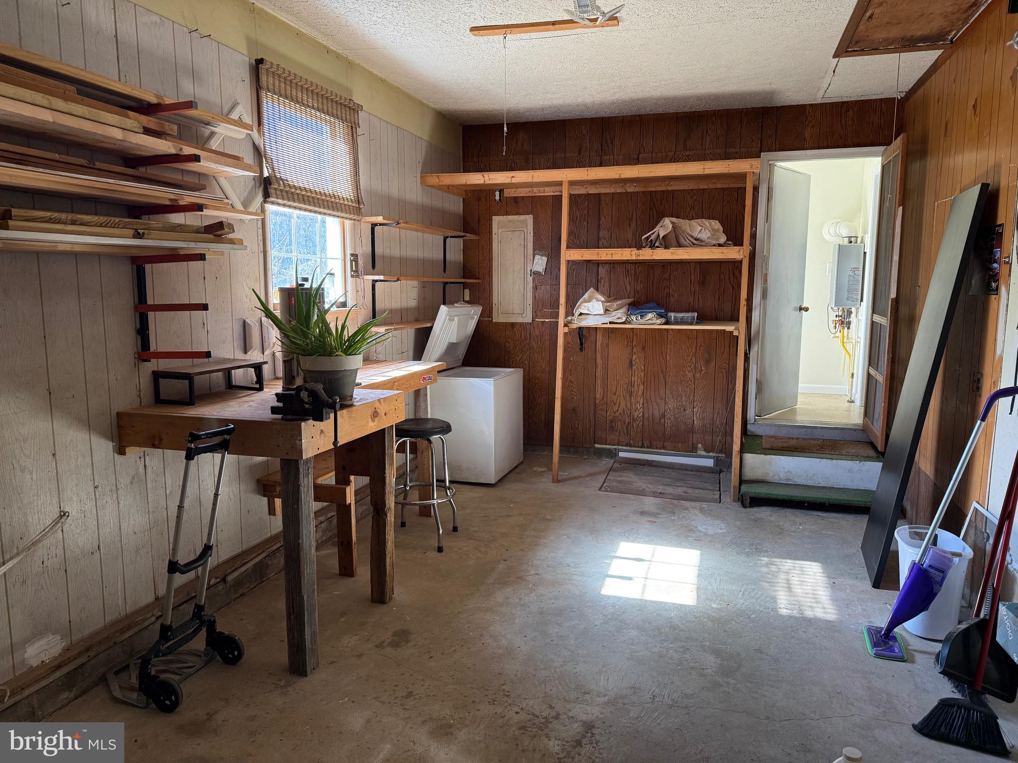 CHURCH HILL - Residential