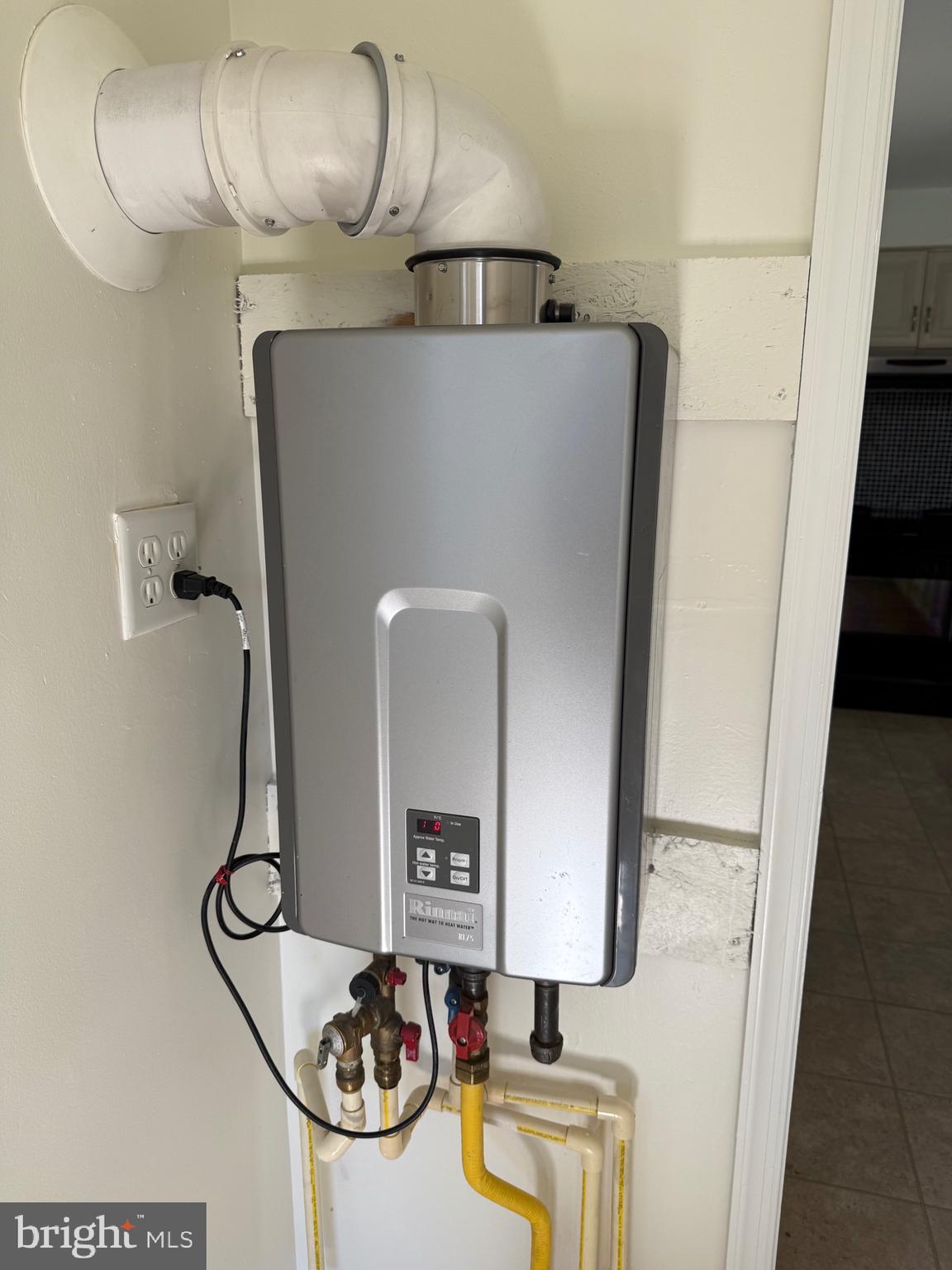 CHURCH HILL - Residential